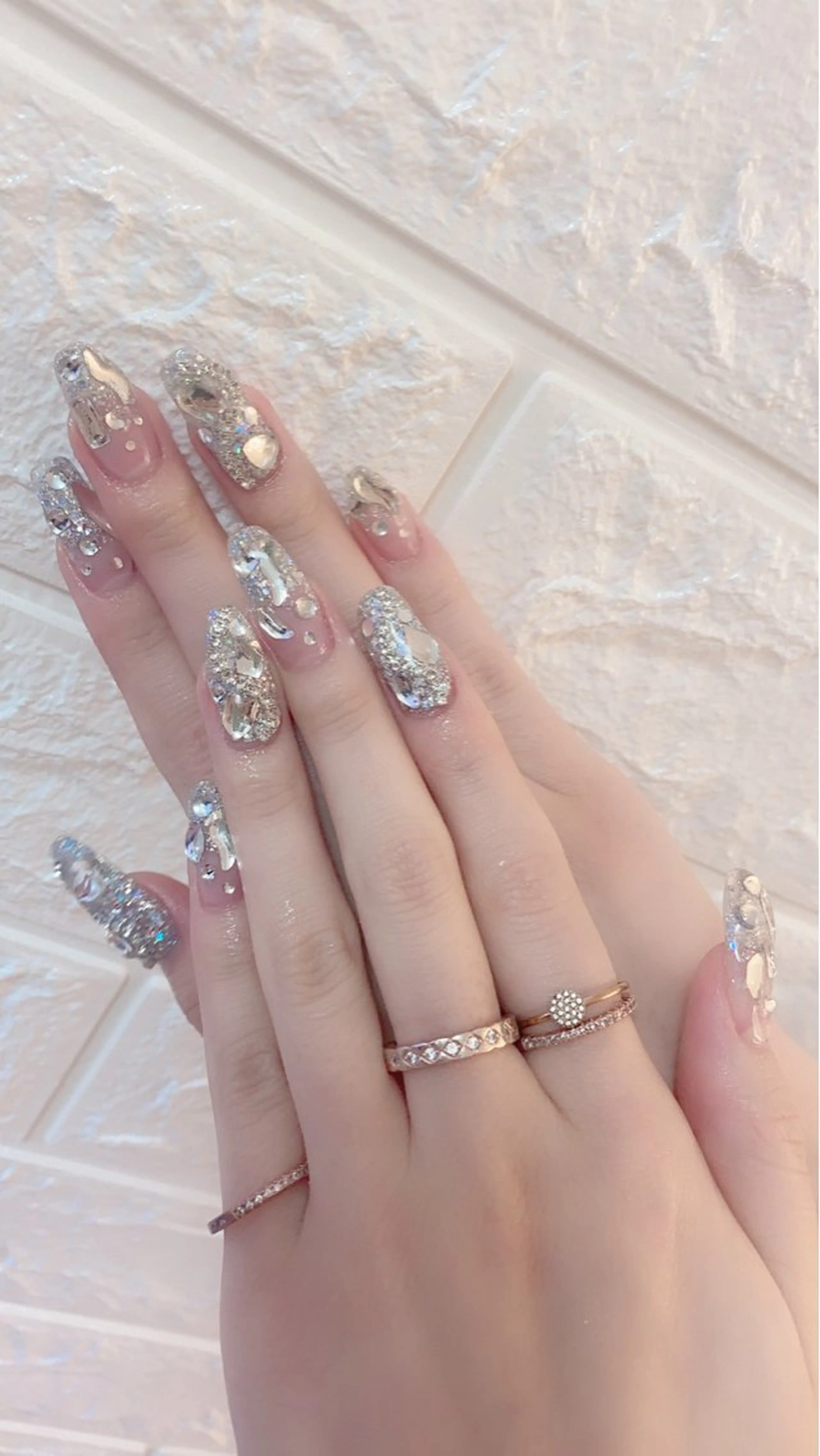 ミディアム ハンドネイル Hanaai Salon新宿店のネイルデザイン