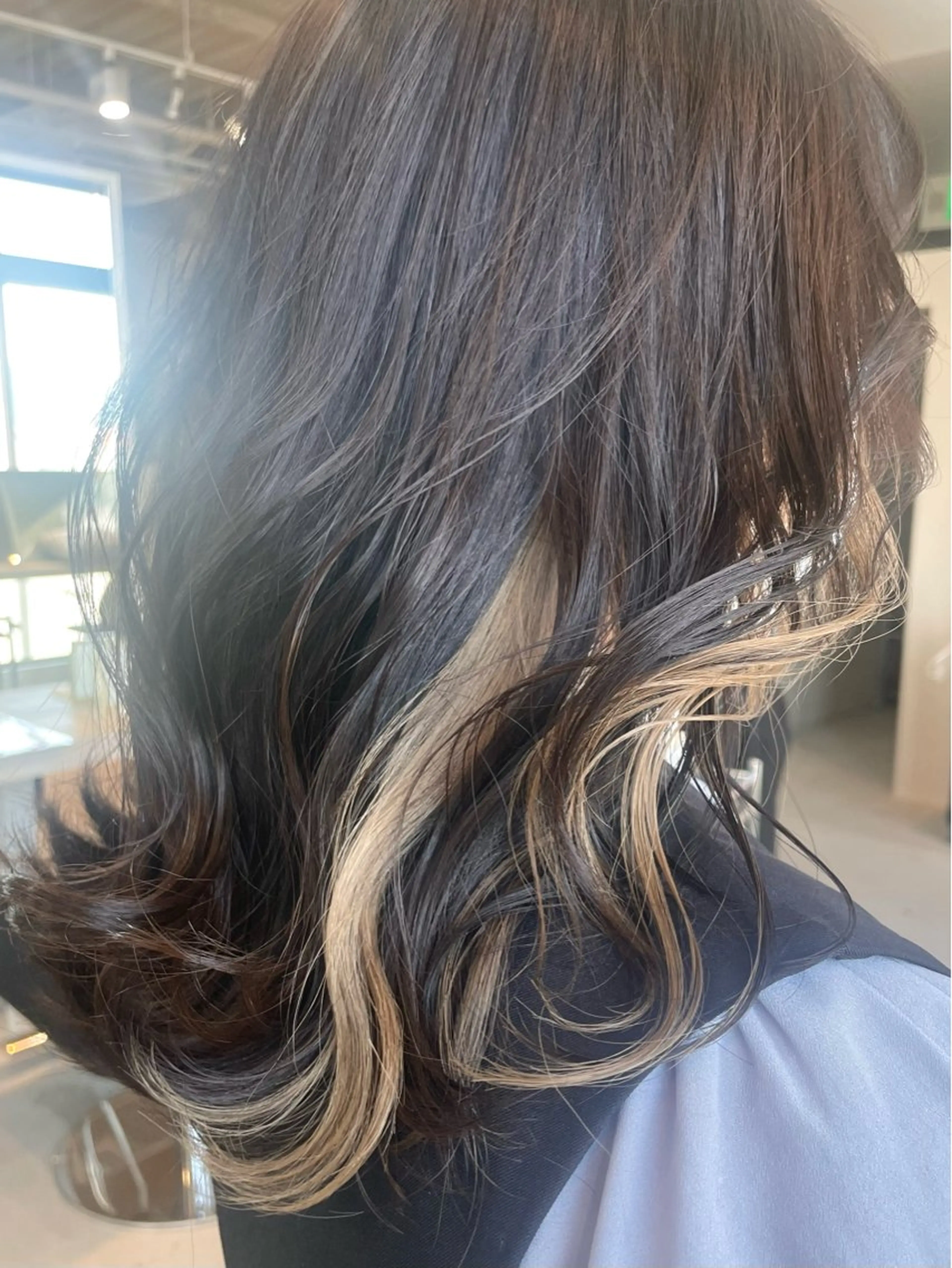 ミディアム カラー ベージュカラー ホワイトベージュ LUDIQUE【ルディック】所属・AKI ✄のヘアスタイル