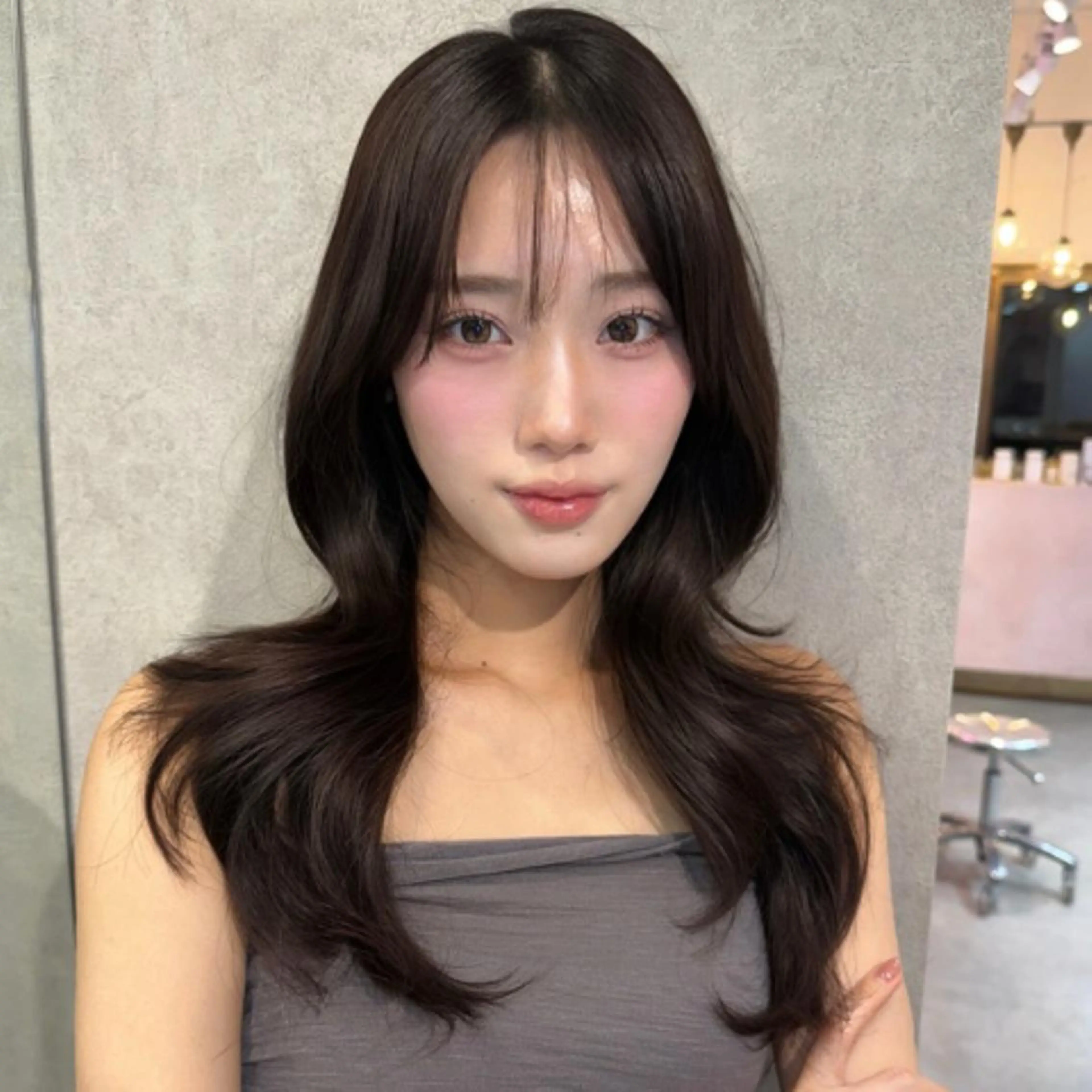 ロング くびれヘア レイヤーカット カット ヘアカラー トリートメント loombySea/ 韓国ヘア/髪質改善のヘアスタイル