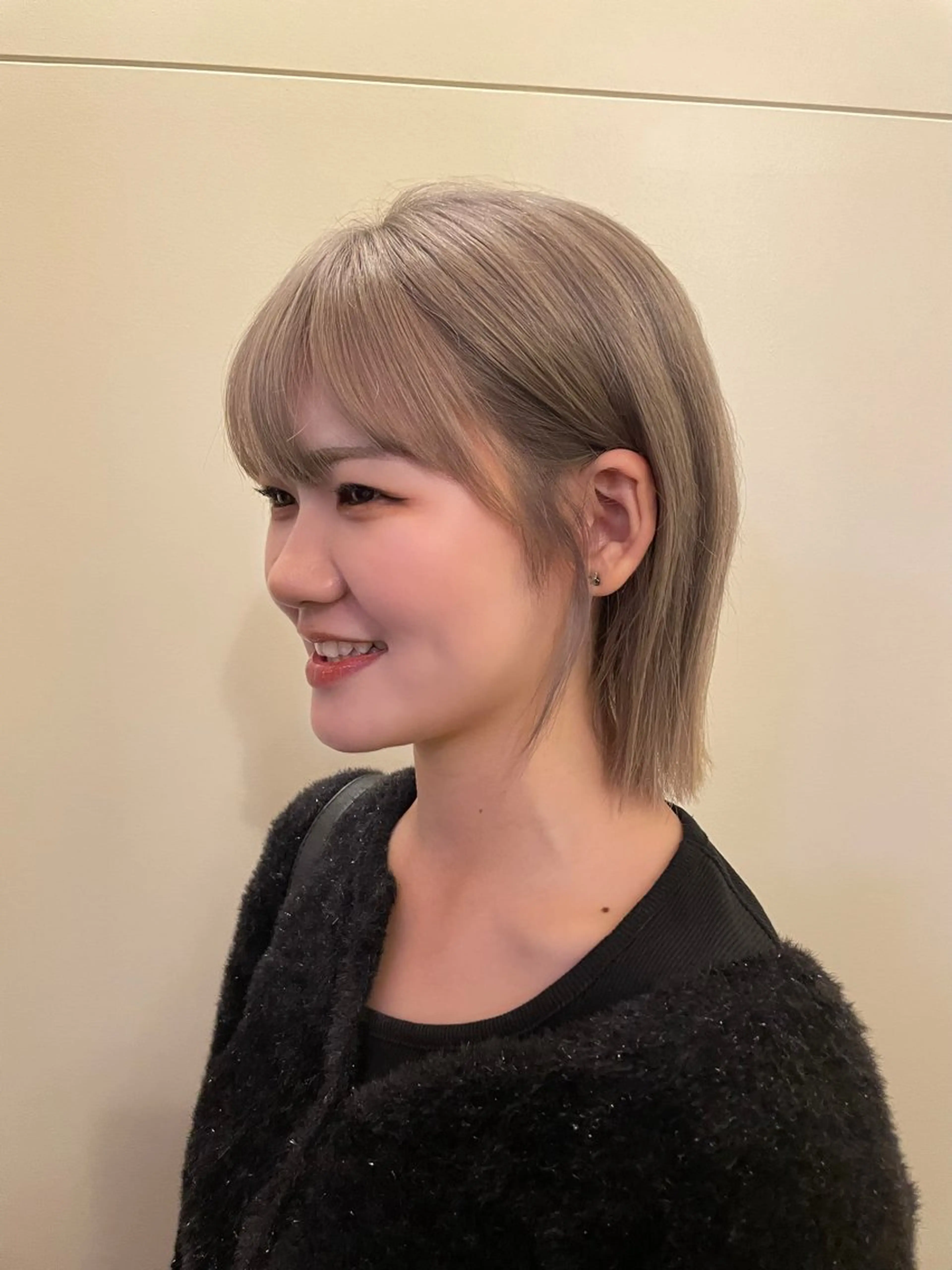 ショート カラー ブリーチ sand yokohama所属・ほの/ボブ/透明感カ ラー/レイヤーカットのヘアスタイル
