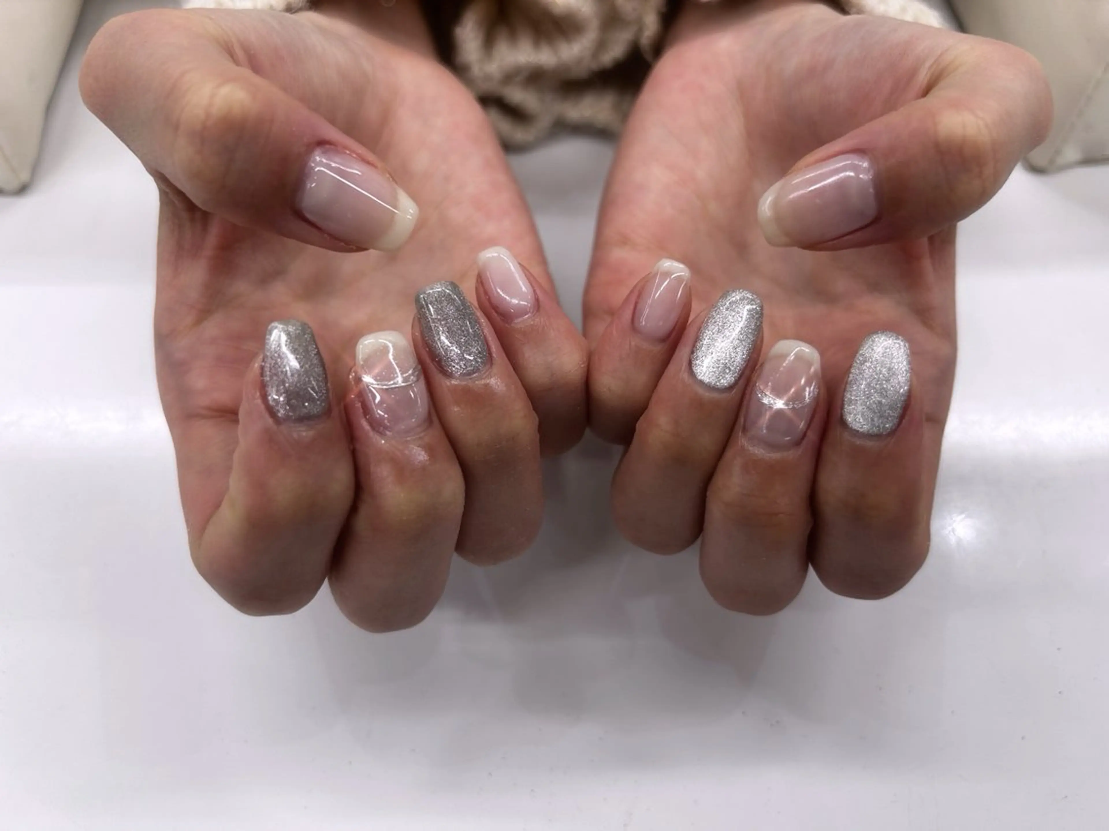 ネイル 今泉 愛理のネイルデザイン