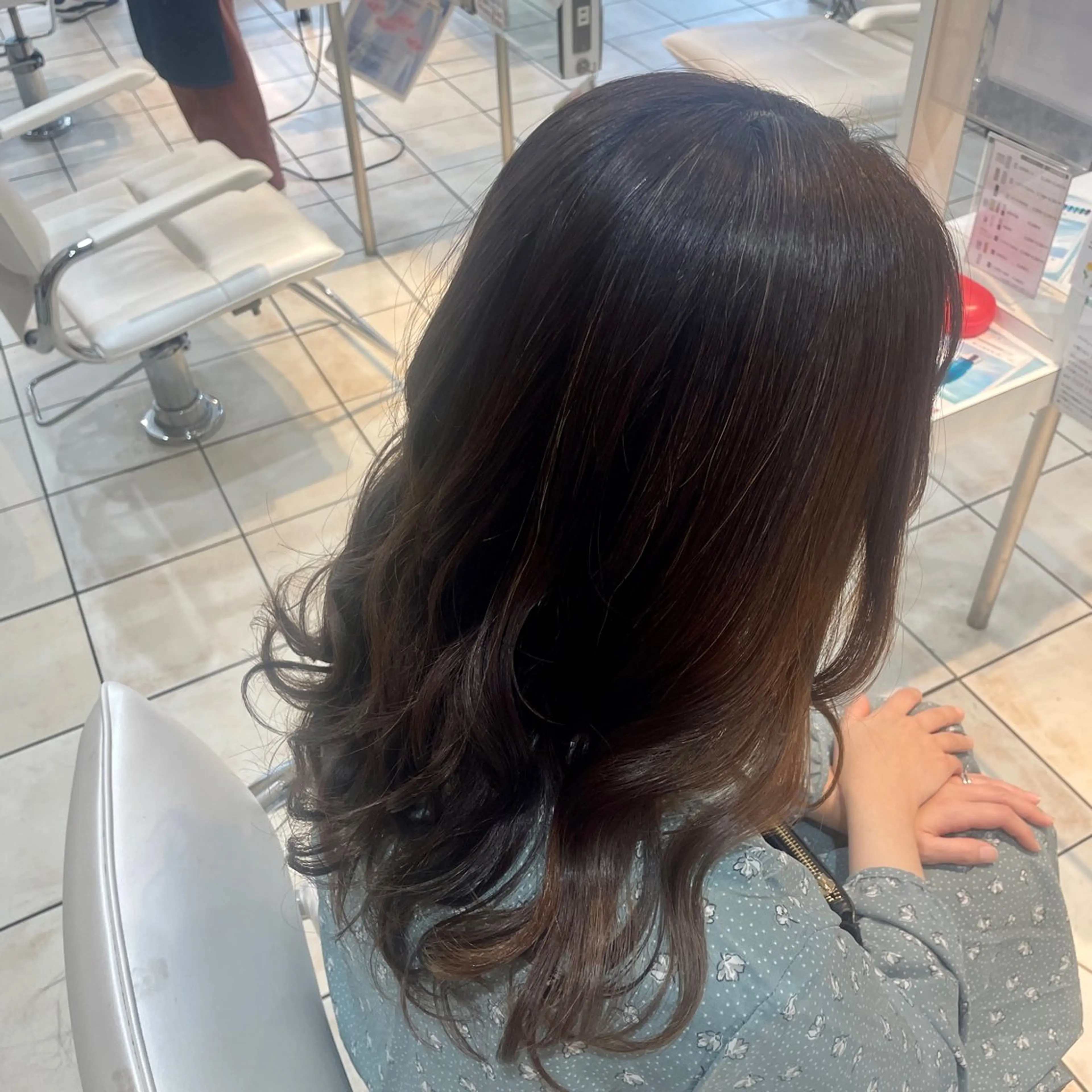 セミロング カラー ブリーチ/ヘアセット 【𝙍𝙞𝙣𝙤】のヘアスタイル