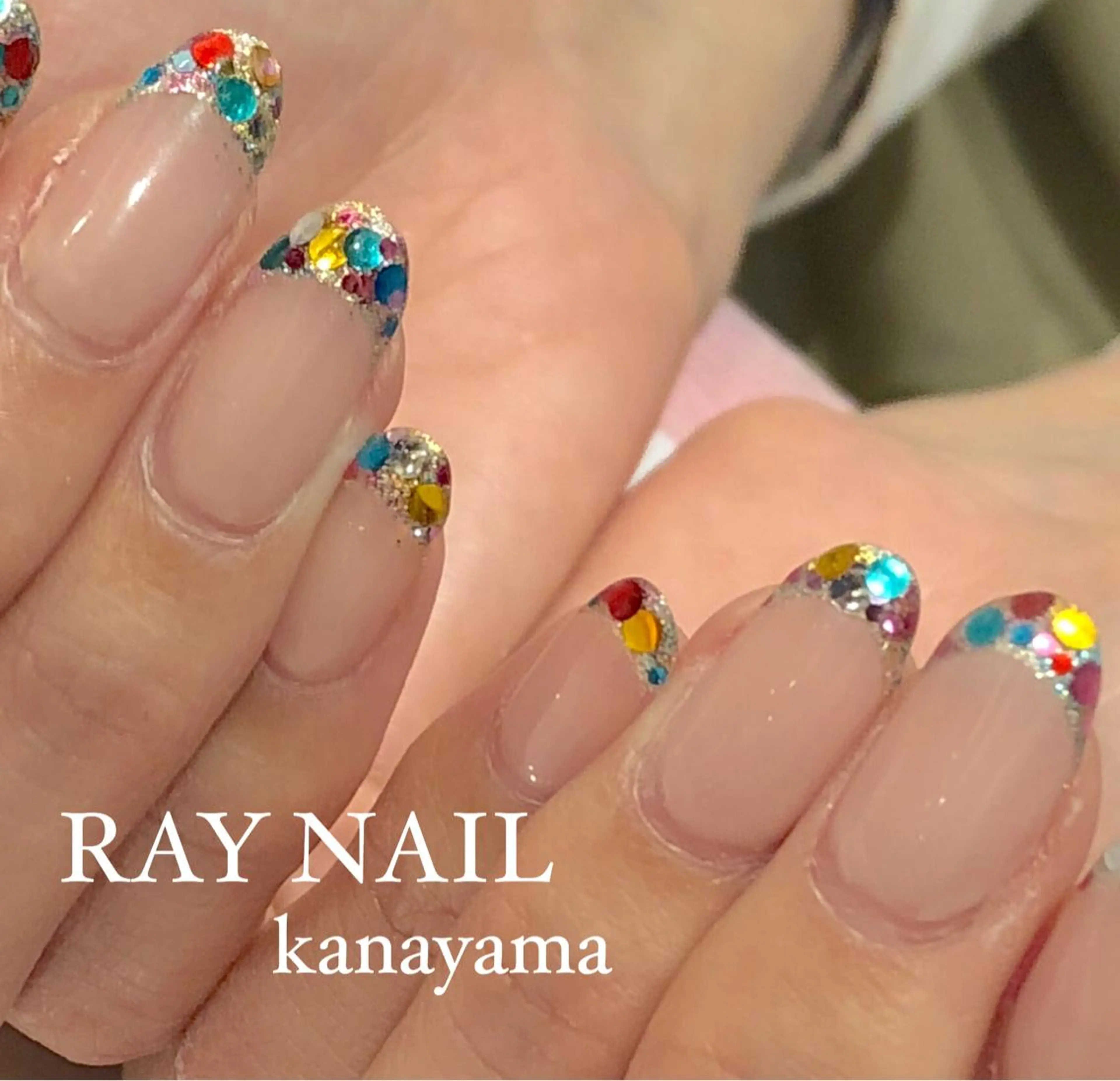 ネイル フレンチネイル キラキラネイル Arowa 伊田のネイルデザイン