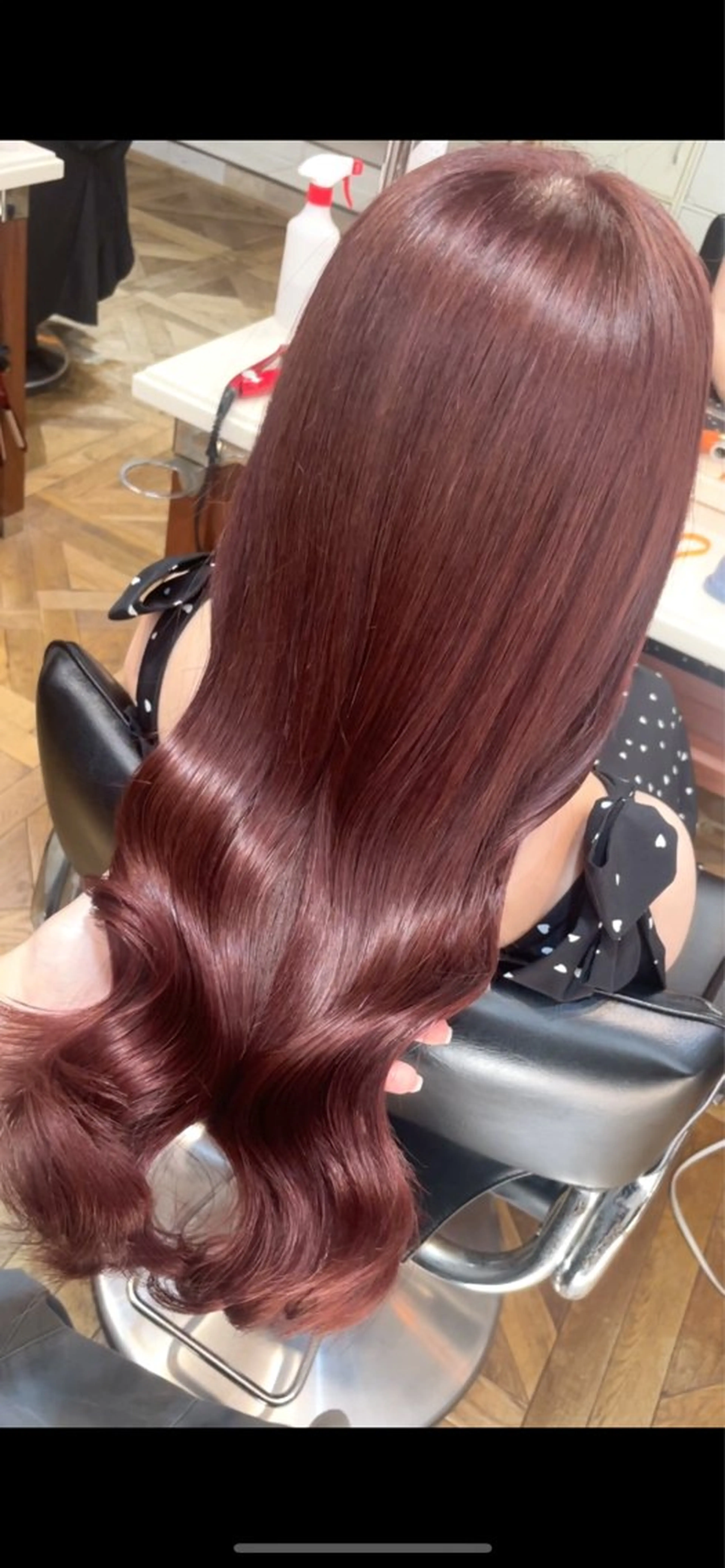 ロング カラー ブリーチ カシス ブリーチなしカラー ピンクカラー カット ヘアカラー トリートメント BEBE所属・ご新規様限定 透明感カラーKANAのヘアスタイル