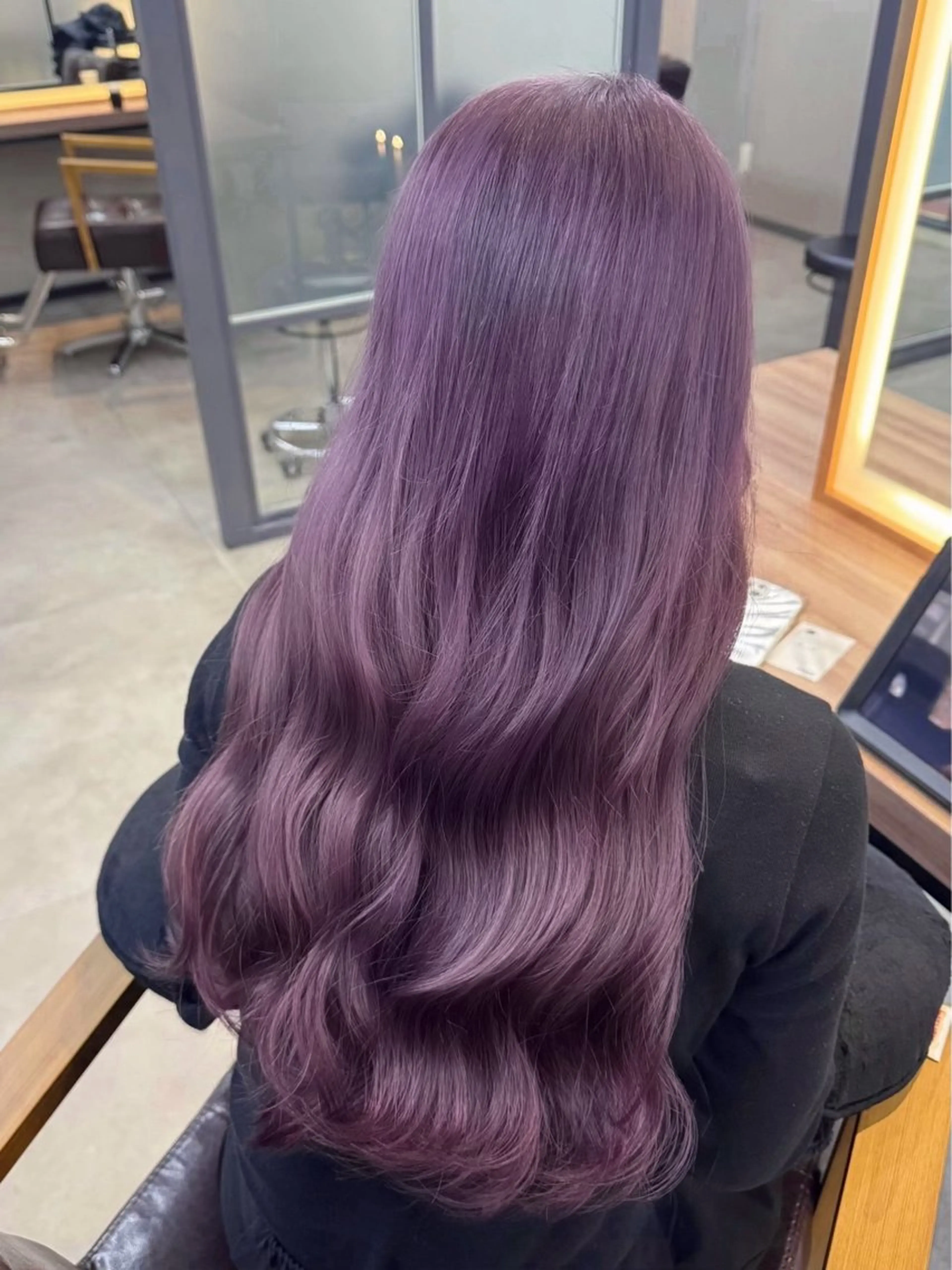 セミロング カラー ブリーチ ラベンダーカラー ヘアカラー 艶髪カラー/レイヤー 🐣kokoro🌸のヘアスタイル