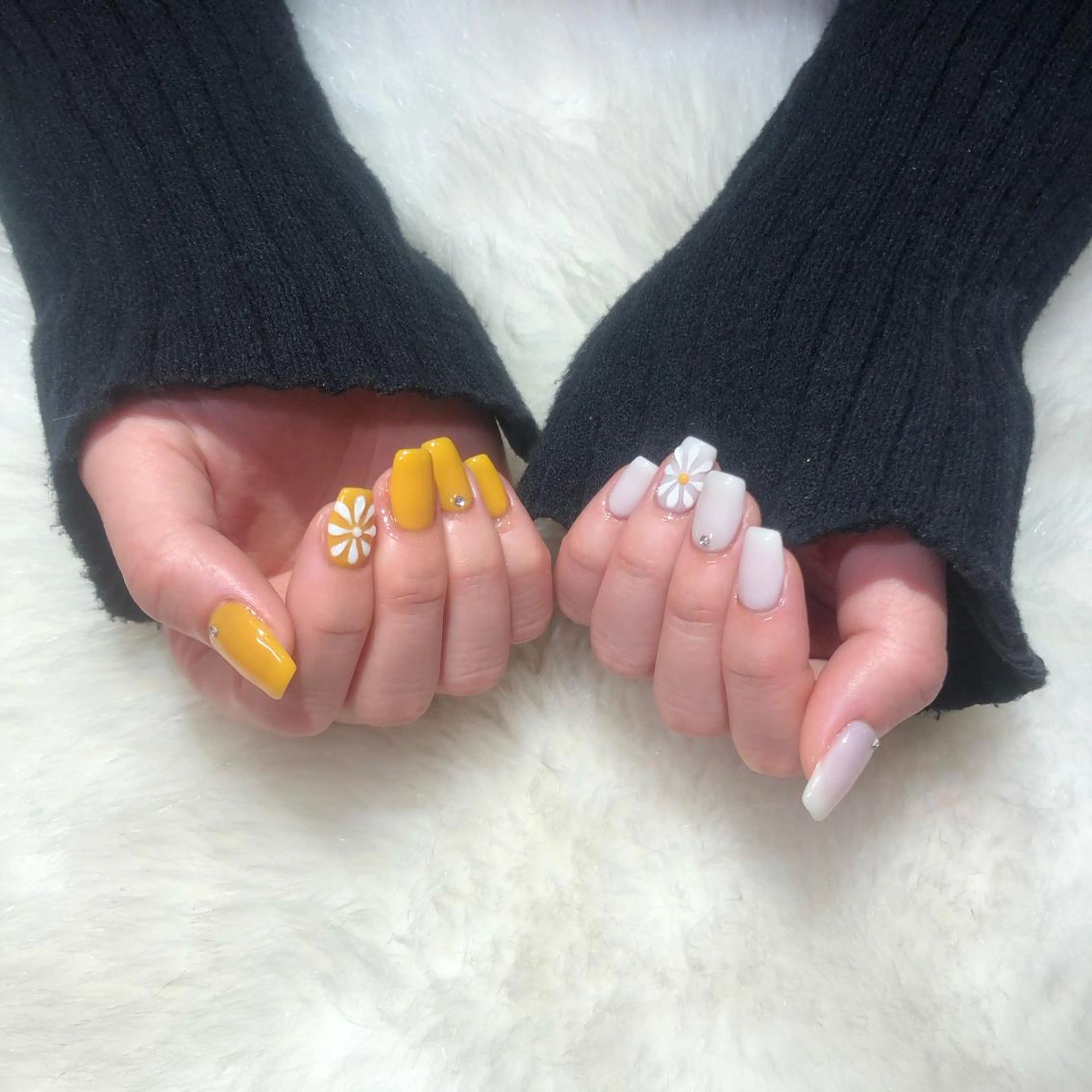 ネイル ハンドネイル フットネイル ハンドケア Nes.Nail所属・Miyagi Asamiのネイルデザイン