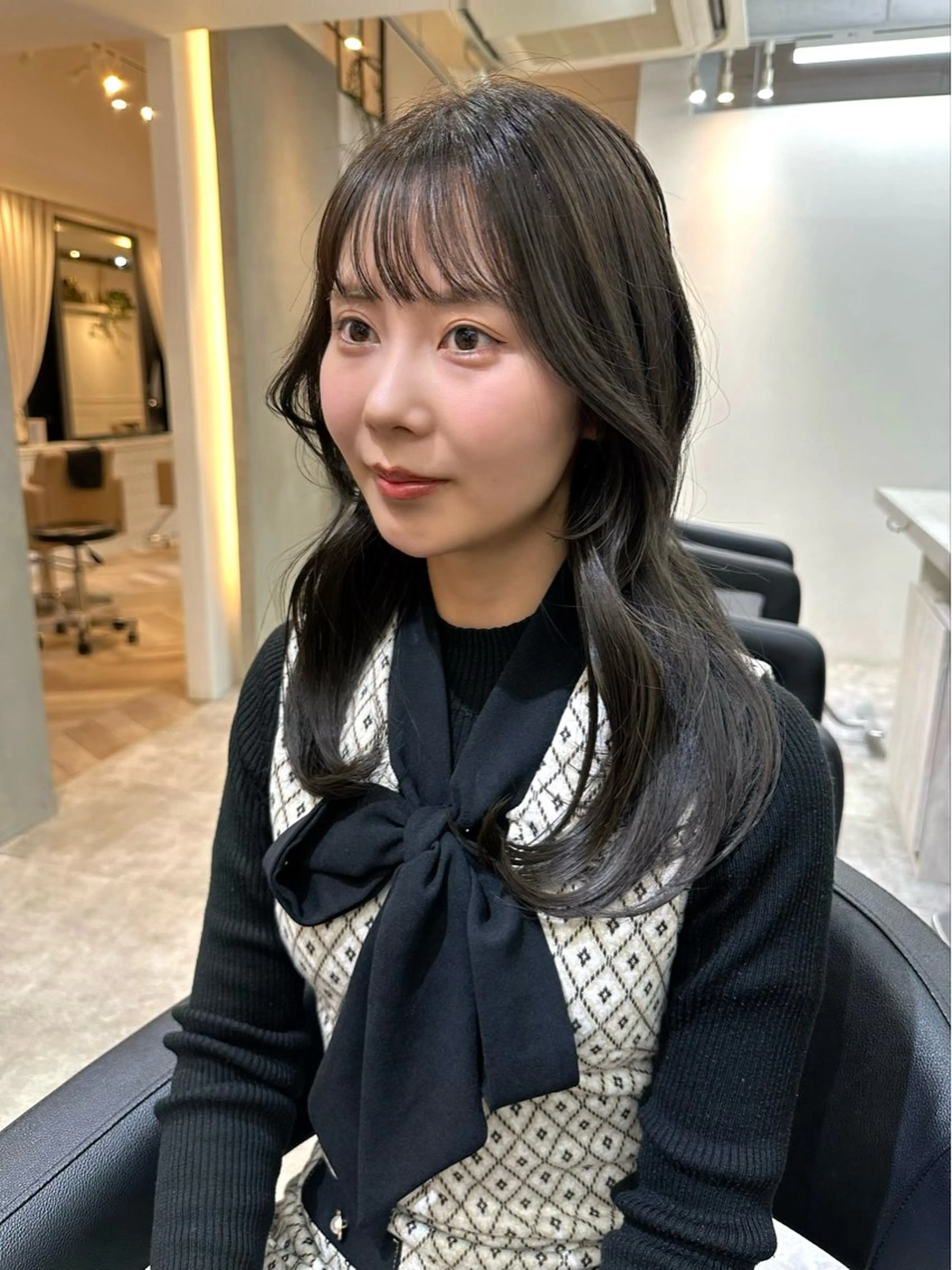 ロング カラー レイヤー 顔周り グレージュ/添田晃基のヘアスタイル