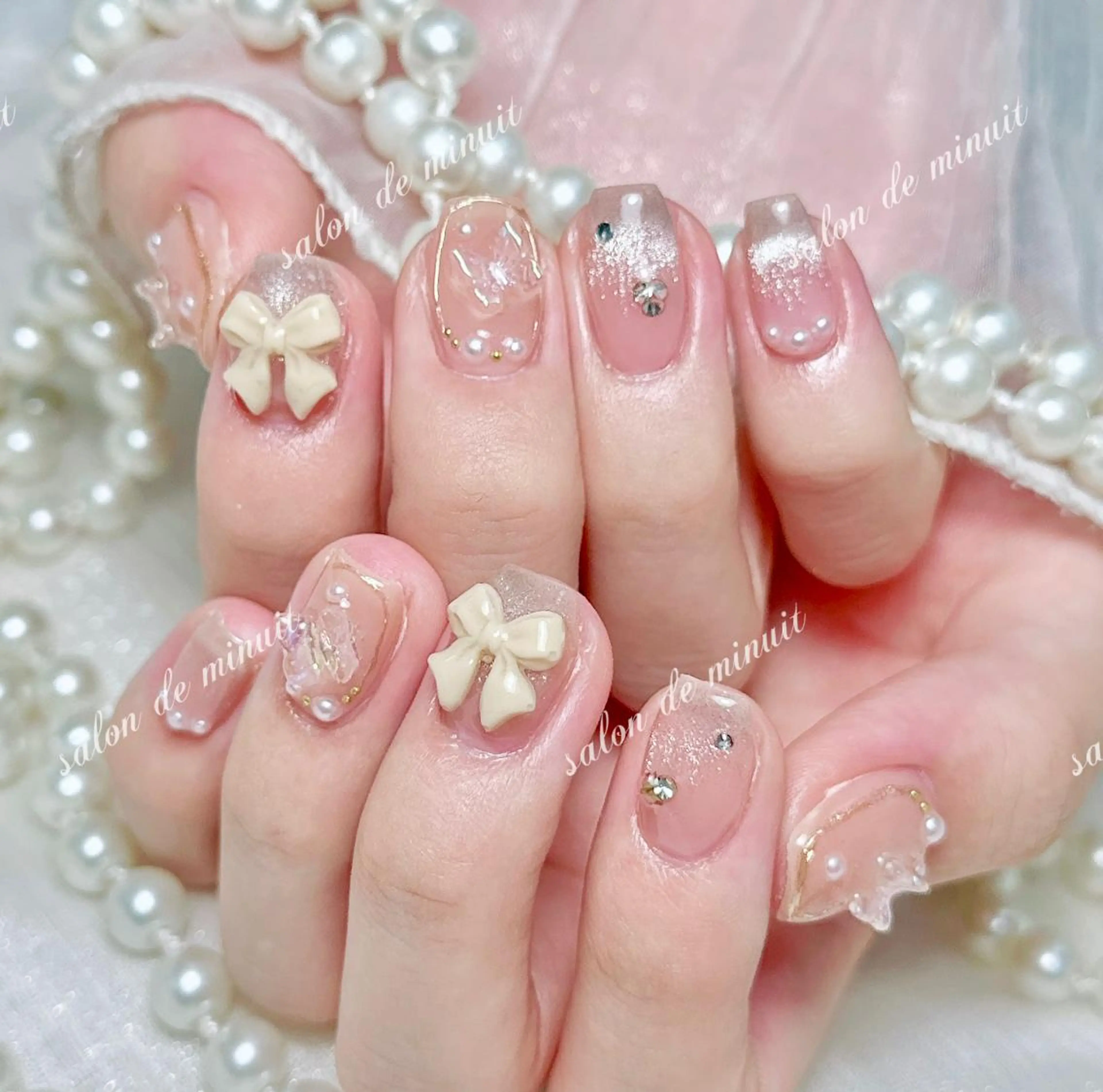 ネイル Salon de Minuit🦩のネイルデザイン