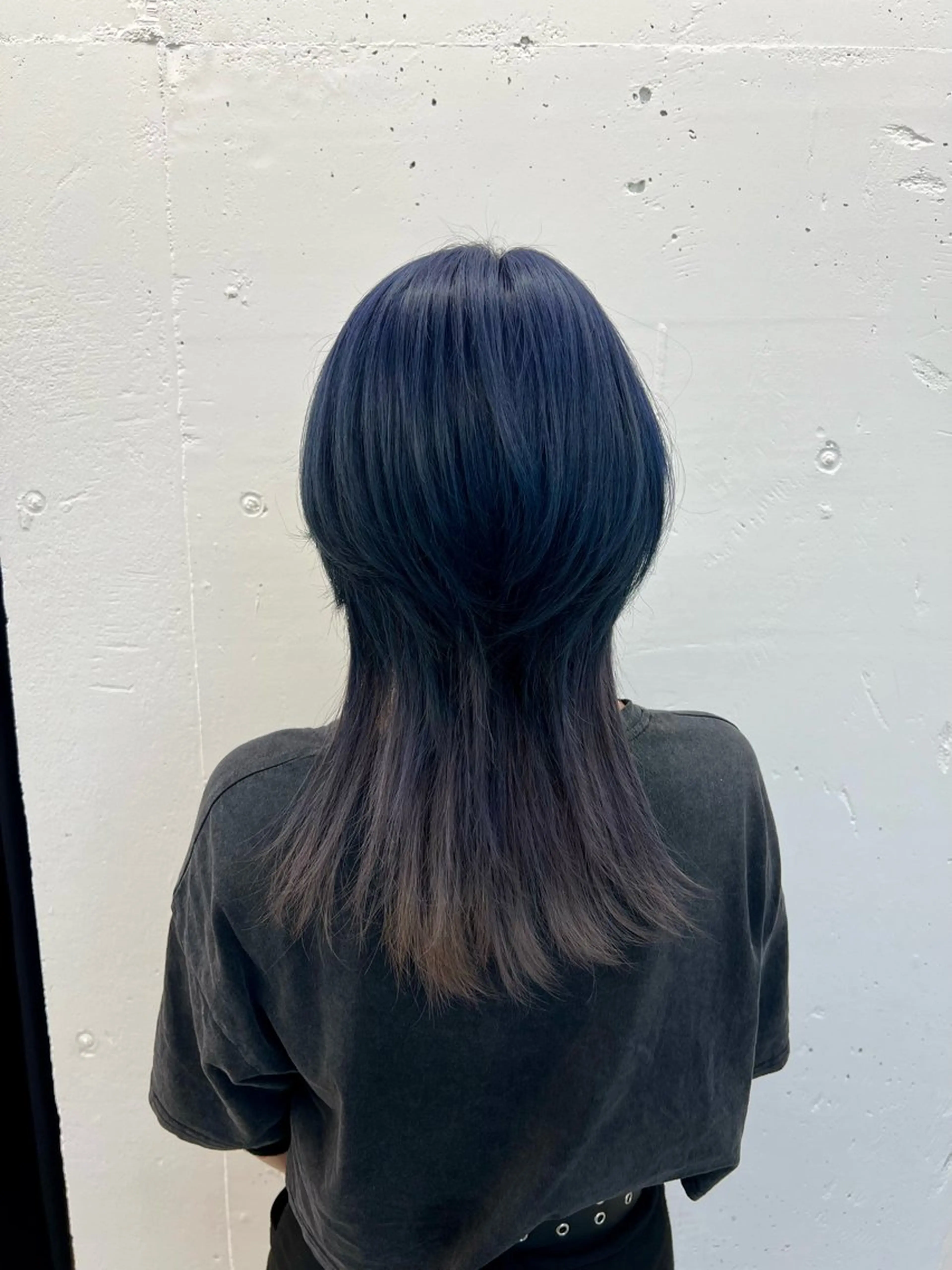 ミディアム カラー ブリーチ ブルーカラー 透明感カラー デザインカラー ダブルカラー ヘアカラー トリートメント あすか JILLSTUDIOのヘアスタイル