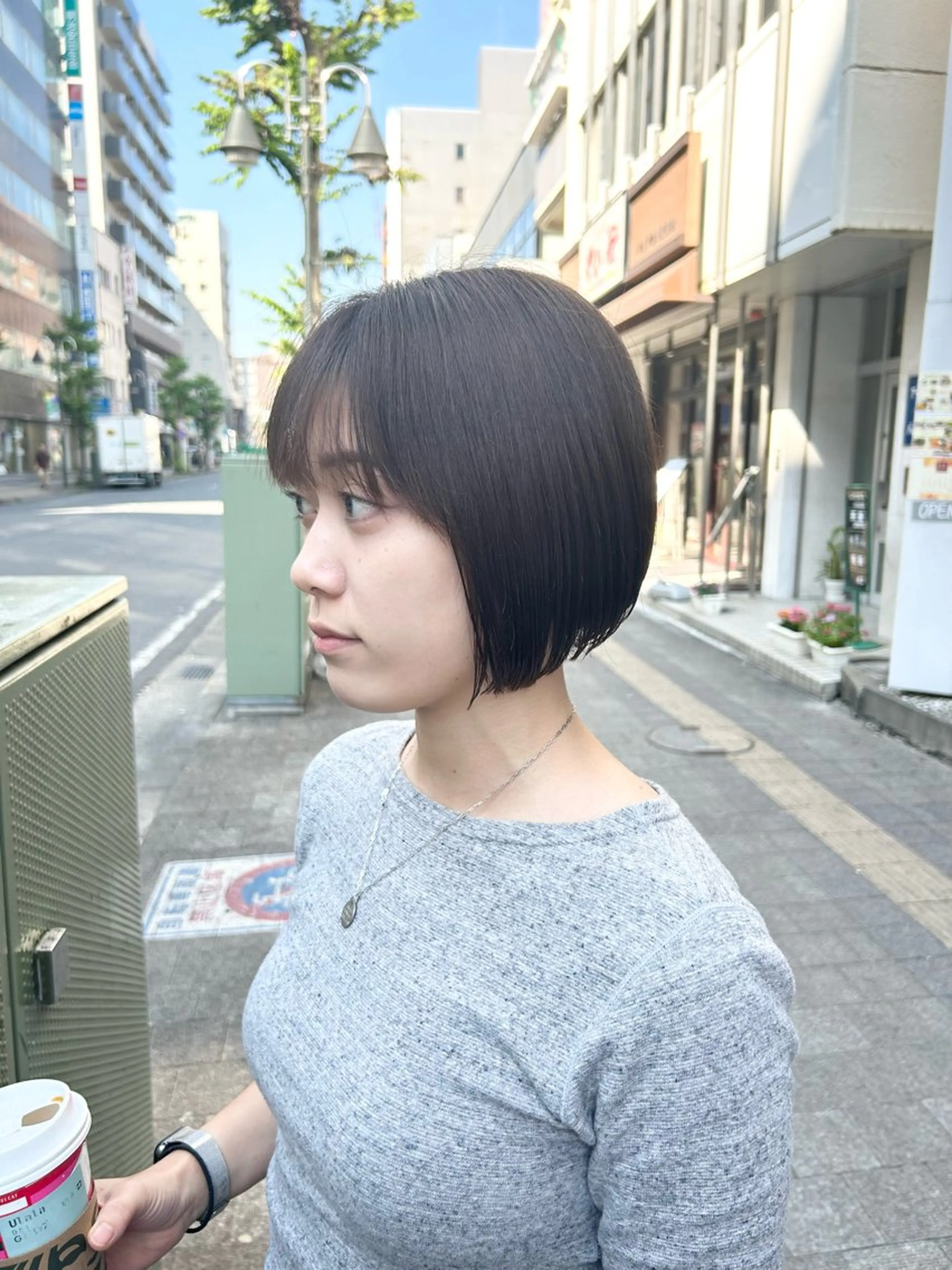 ショート カラー カット ヘアカラー トリートメント 🌿艶髪透明感 佐藤遥🌿のヘアスタイル