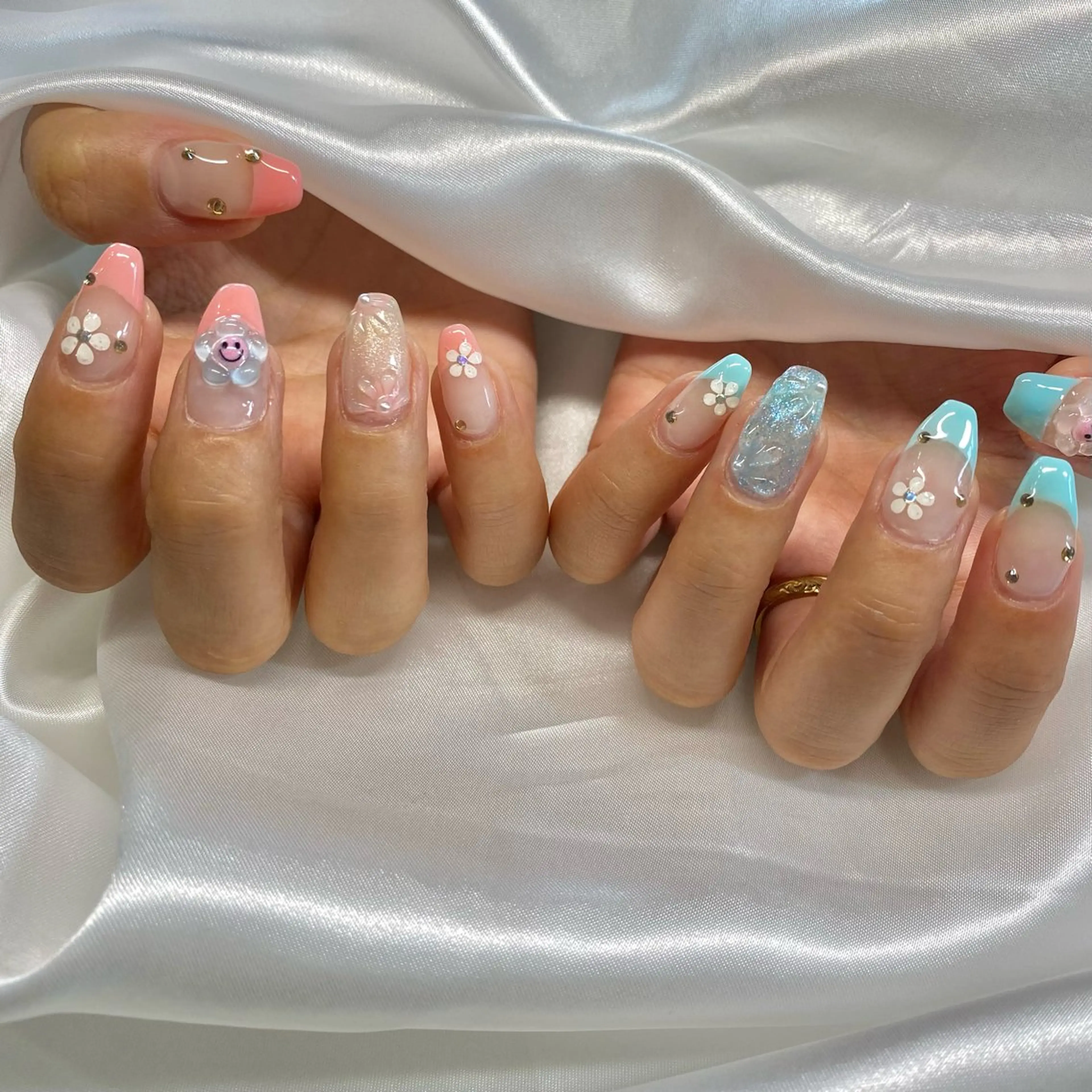 ネイル ハンドネイル デコパーツが得意♪ ネイル/眉毛/エステの眉毛・アイブロウイメージ