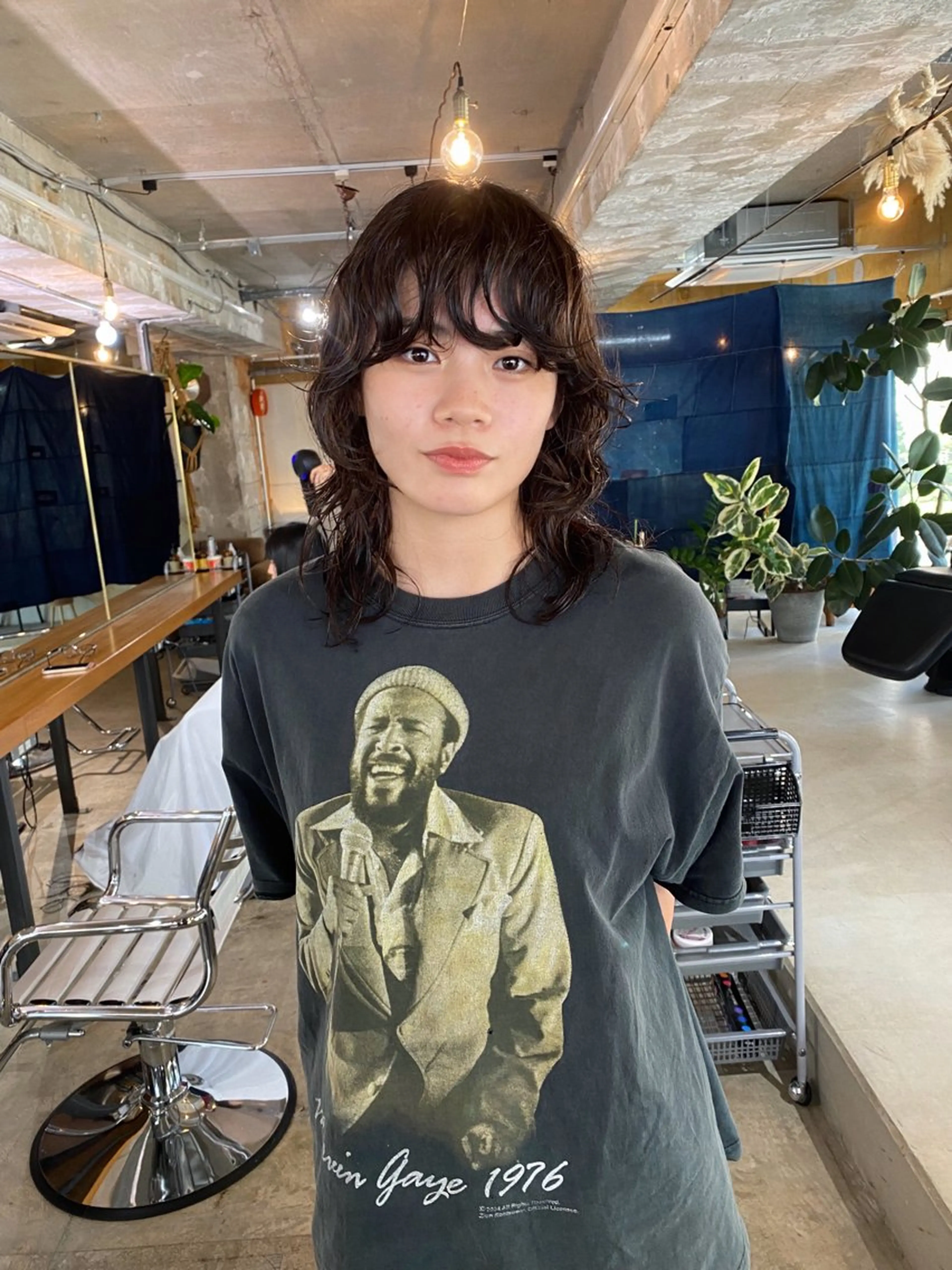 ミディアム カラー パーマ ミディアムパーマ ブラウンカラー くすみブラウン ウルフカット カット ヘアカラー パーマ GATTACA所属・KEI gattacaのヘアスタイル