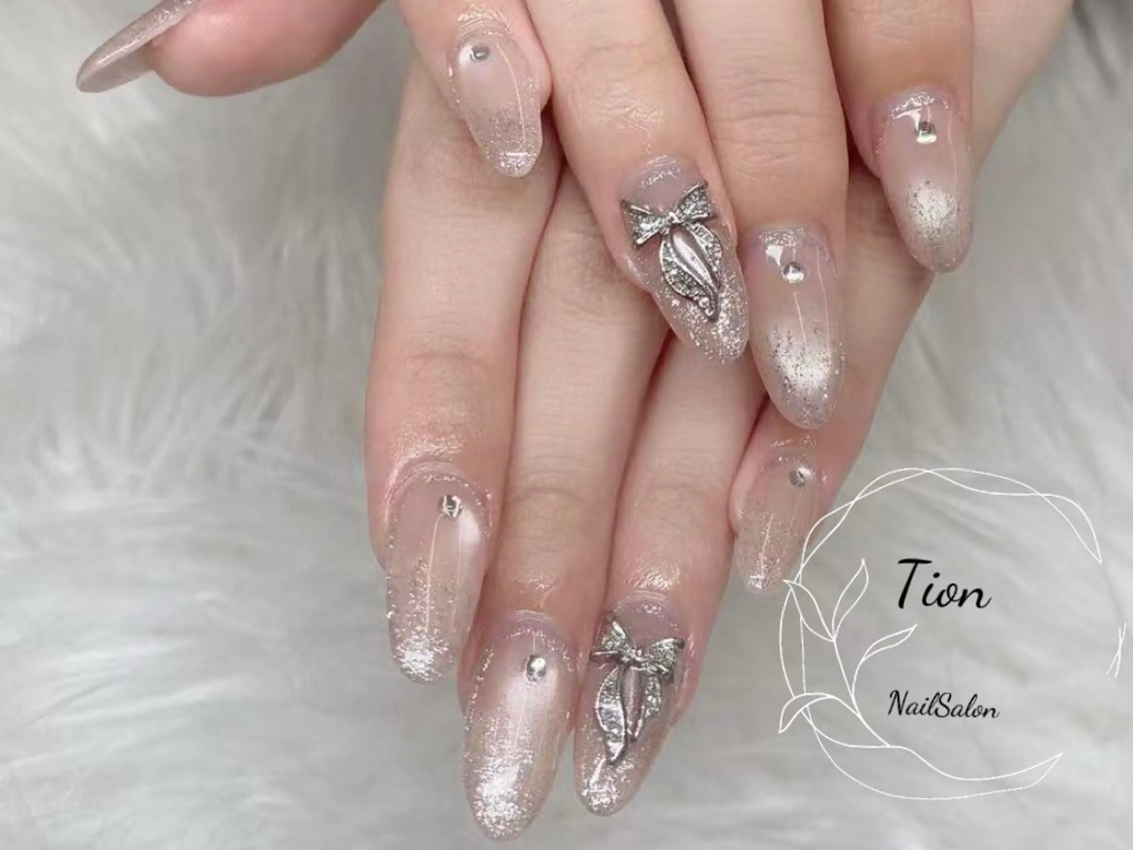 ネイル チークネイル 長さ出し フットネイル フレンチネイル ジェルネイル Nailsalon Tion武蔵小杉店所属・Nailsalon Tion武蔵小杉店のネイルデザイン
