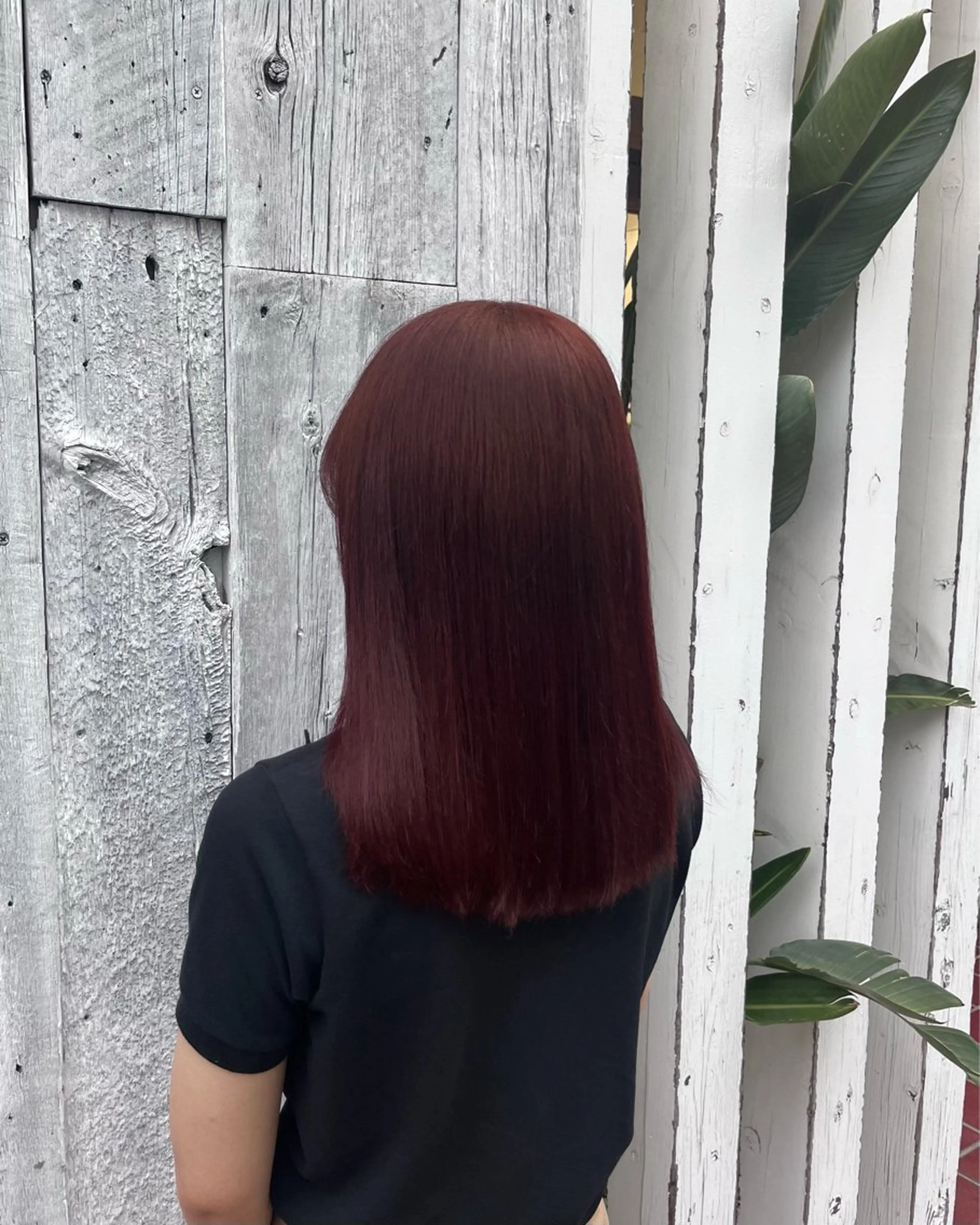 ミディアム レッドブラウン 角田 満帆のヘアスタイル