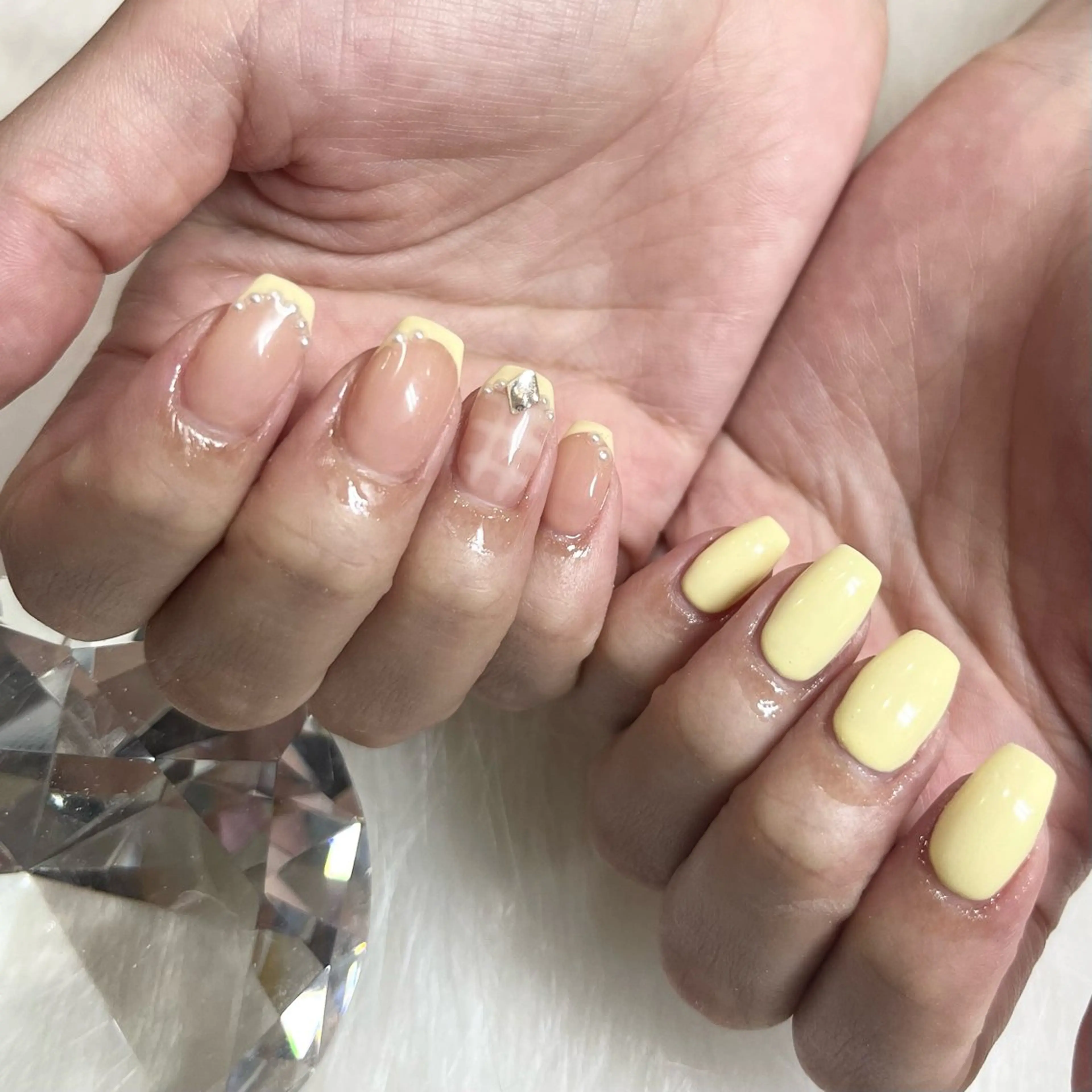 ネイル 黄色 ハンドネイル Nail Salon Elpis所属・Nail Salon Elpisのネイルデザイン
