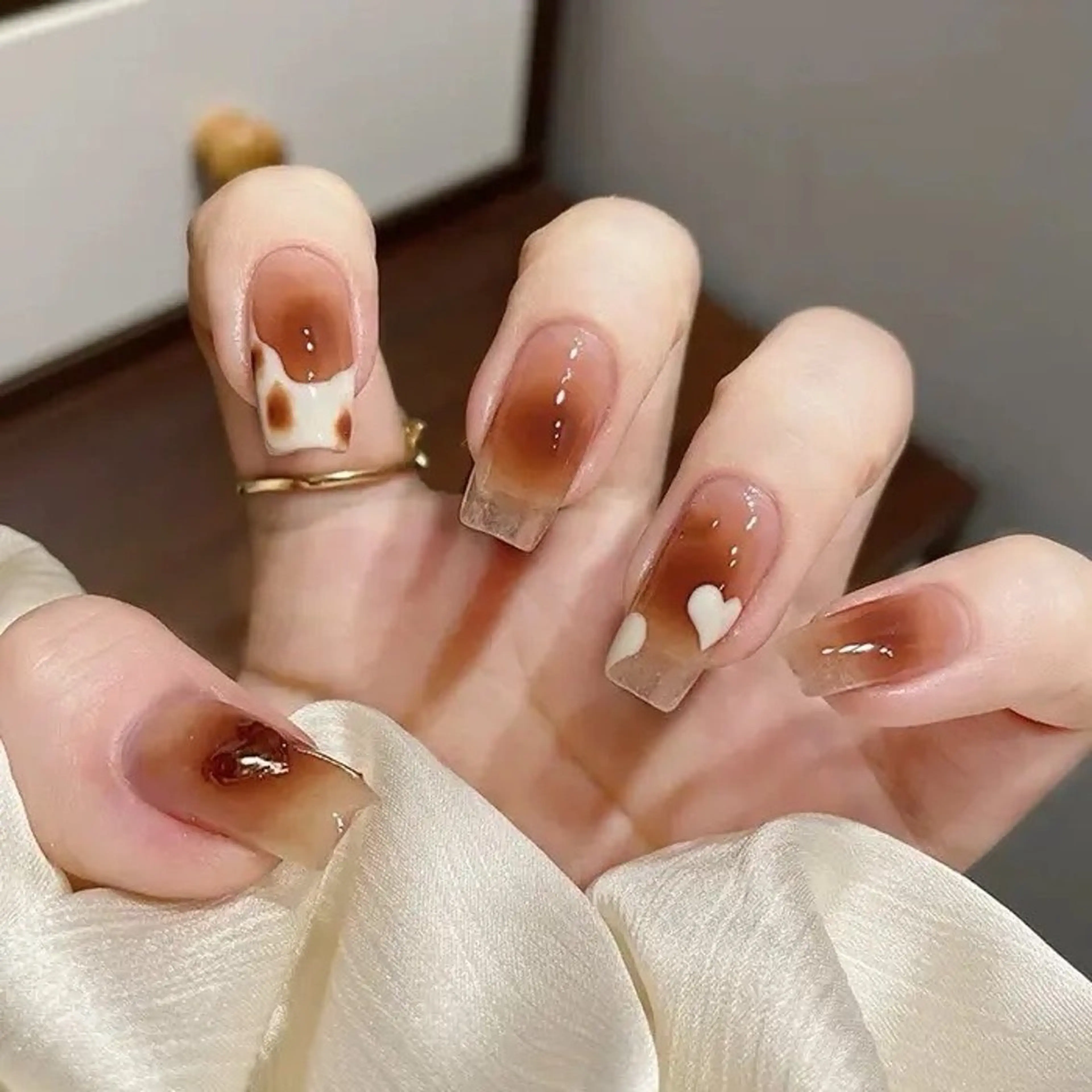 ネイル Alra アルラのネイルデザイン