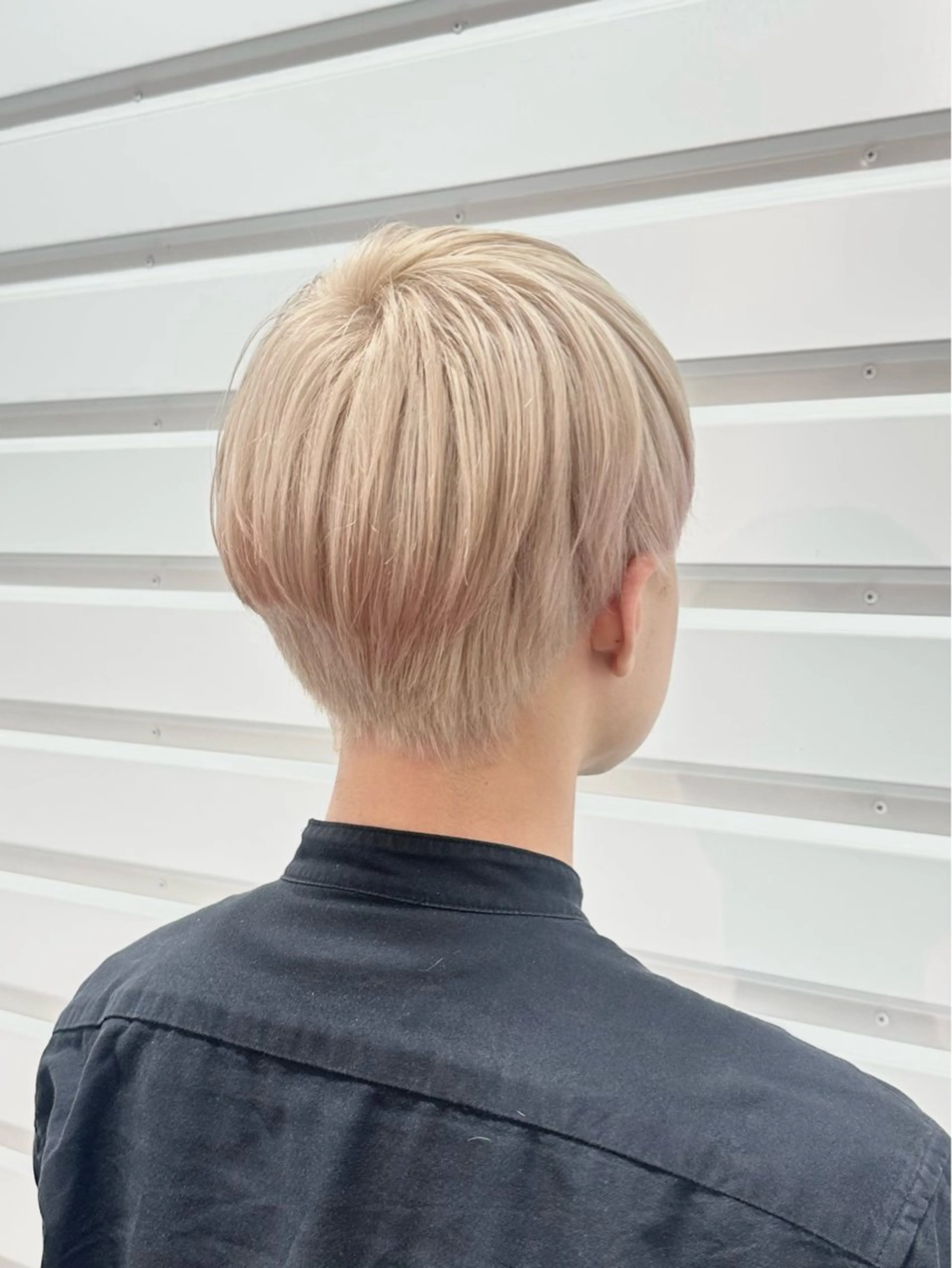 ショート カラー メンズ カット ヘアカラー 🎀ツヤ髪韓国ヘア ミカ🎀のヘアスタイル