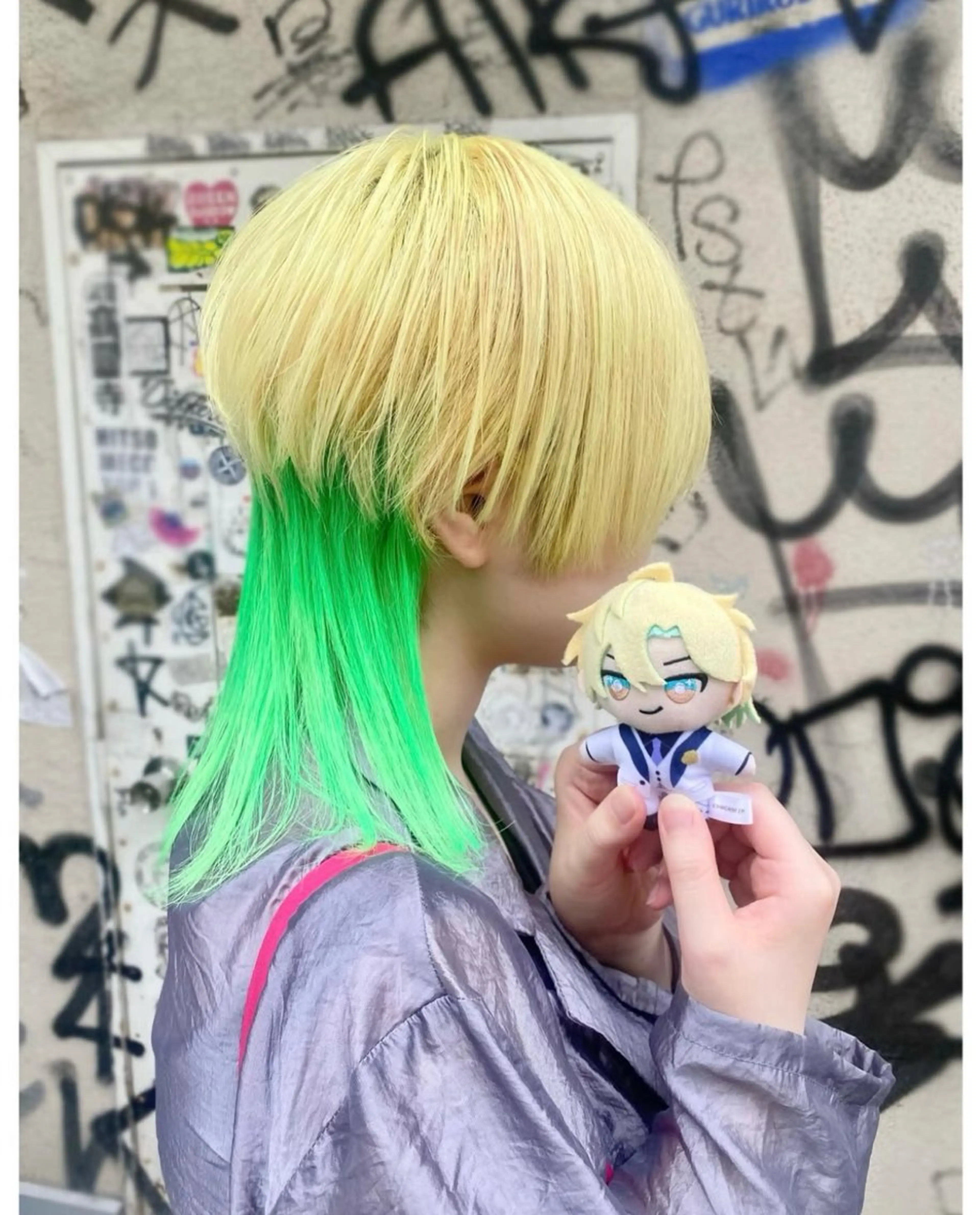 ショート カラー ウルフカット ヘアカラー GARU-ガル-所属・TSUNO🦖 派手髪/オタク美容師のヘアスタイル