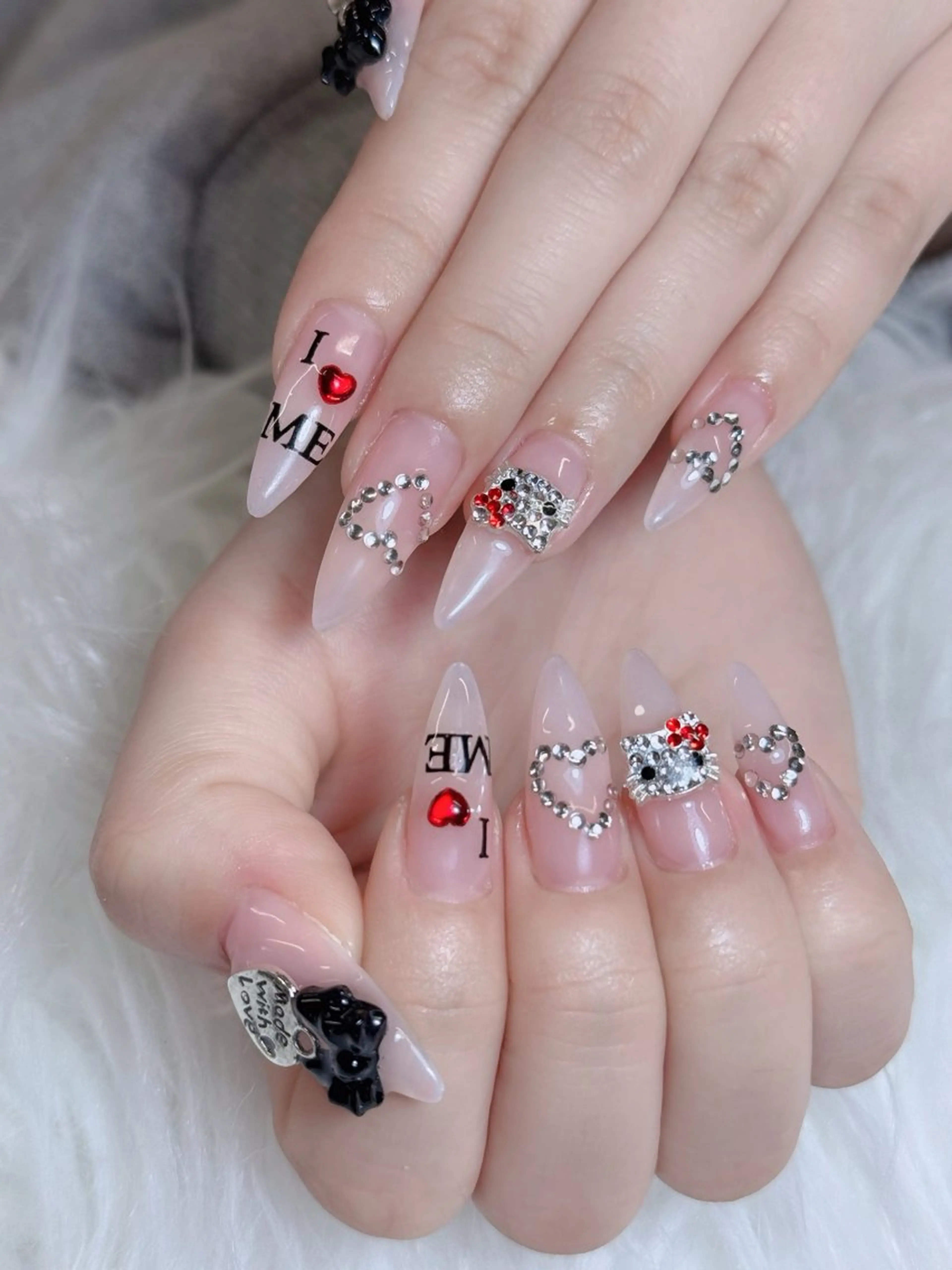 ネイル オーロラネイル チークネイル フットネイル フレンチネイル ハロウィン ハンドネイル Lumi Nail 新大久保3‘のネイルデザイン