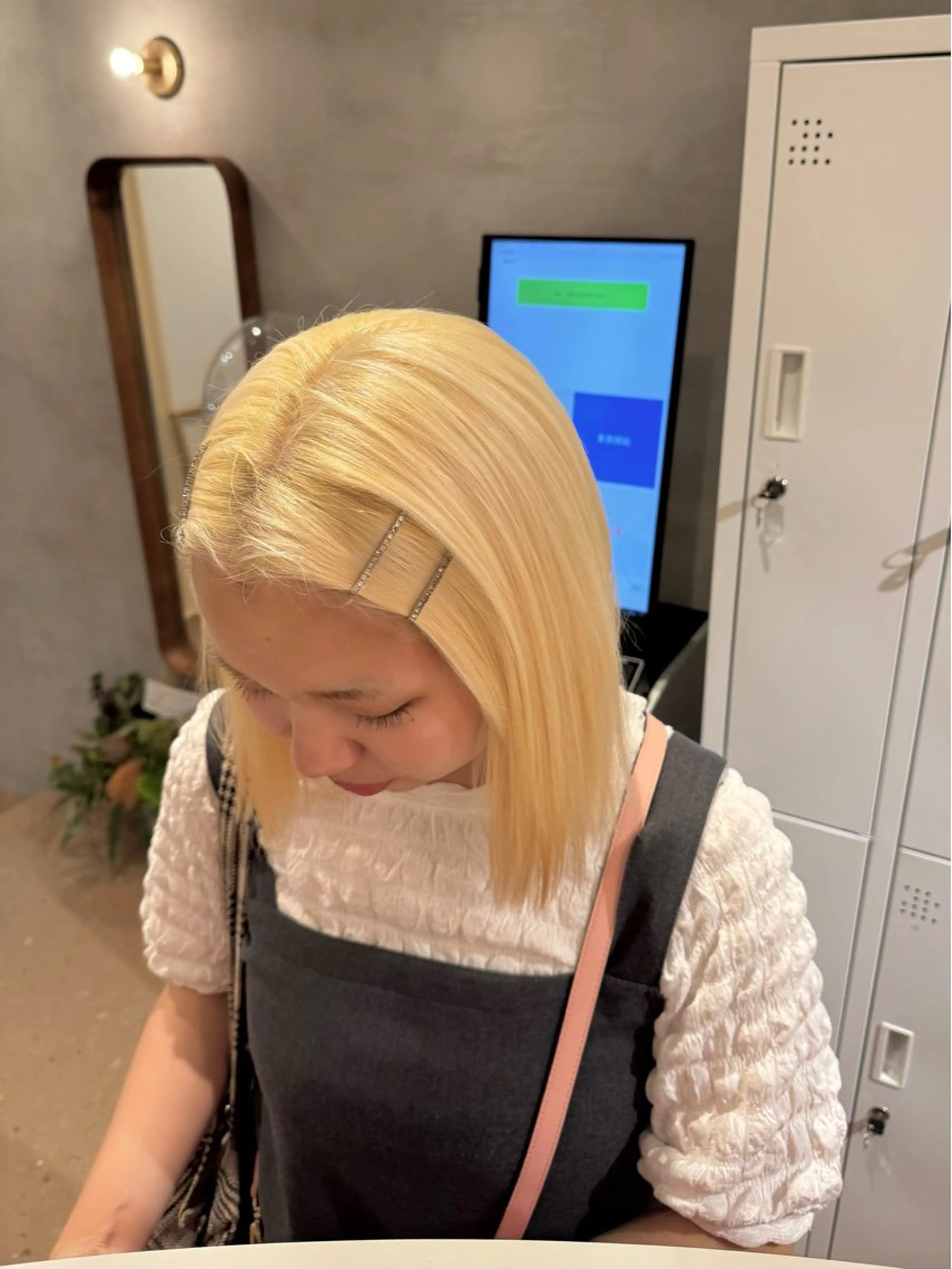 ショート カラー 抜きっぱなしブロンド ブロンド ヘアカラー 🍒髪質改善/Wカラ ー 暖色 🌸桜🌸のヘアスタイル