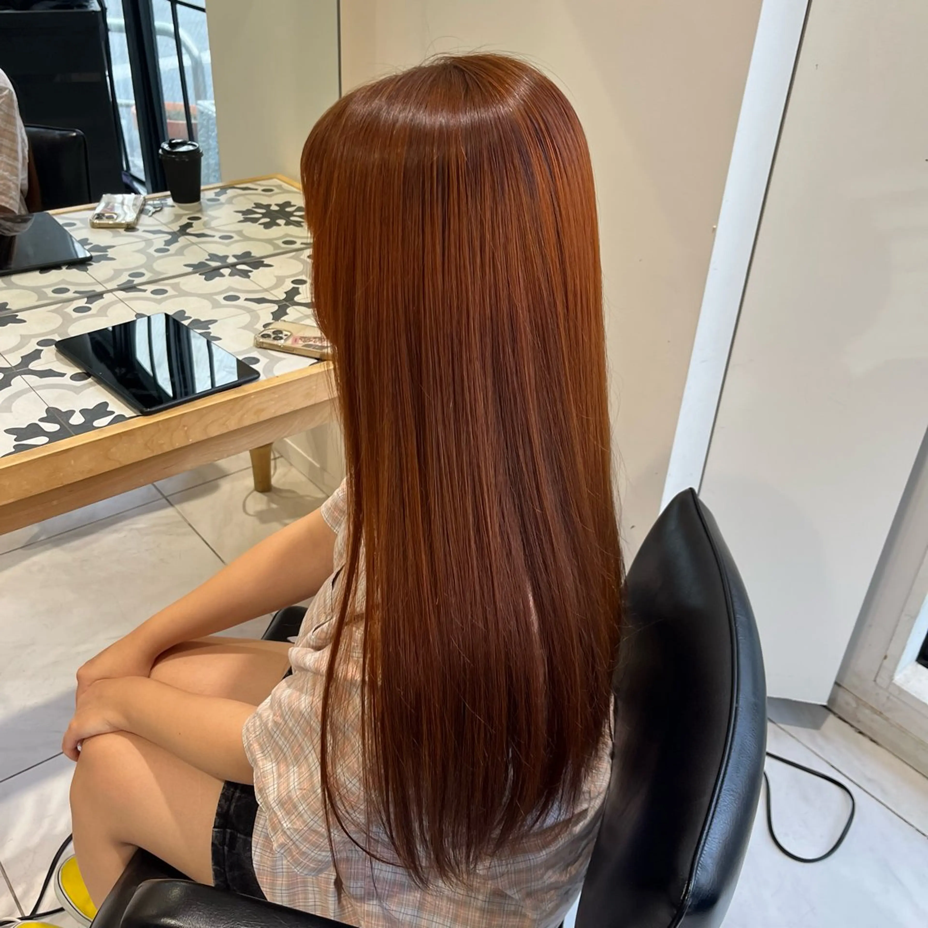 ロング カラー ブリーチ ダブルカラー ブリーチなしカラー オレンジ ナミ🩶暗髪/暖色 ❤️/透明感/縮毛のヘアスタイル