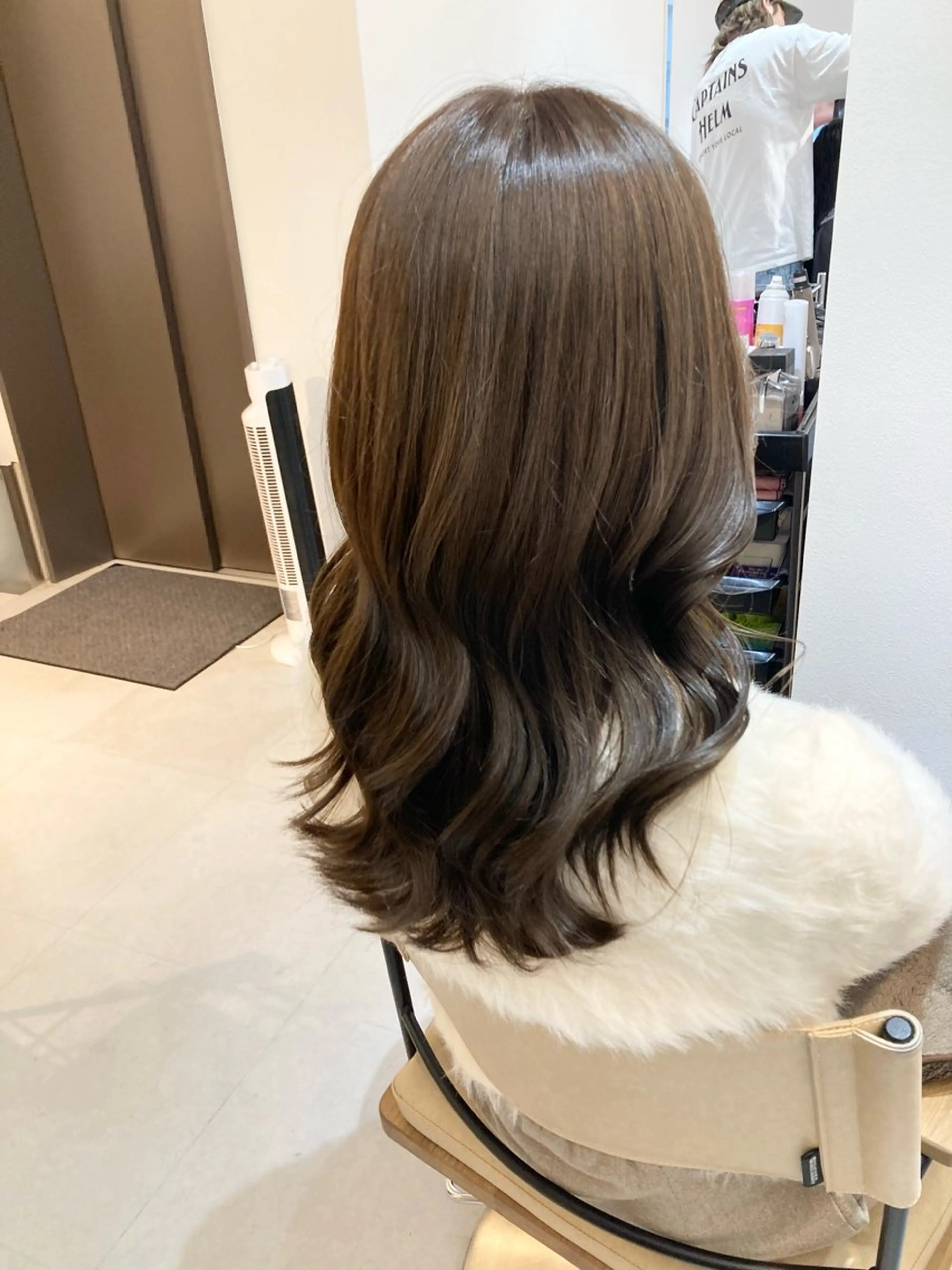 セミロング ヘアカラー トリートメント ✨色持ちの良い艶 カラー✨蟹江真世のヘアスタイル