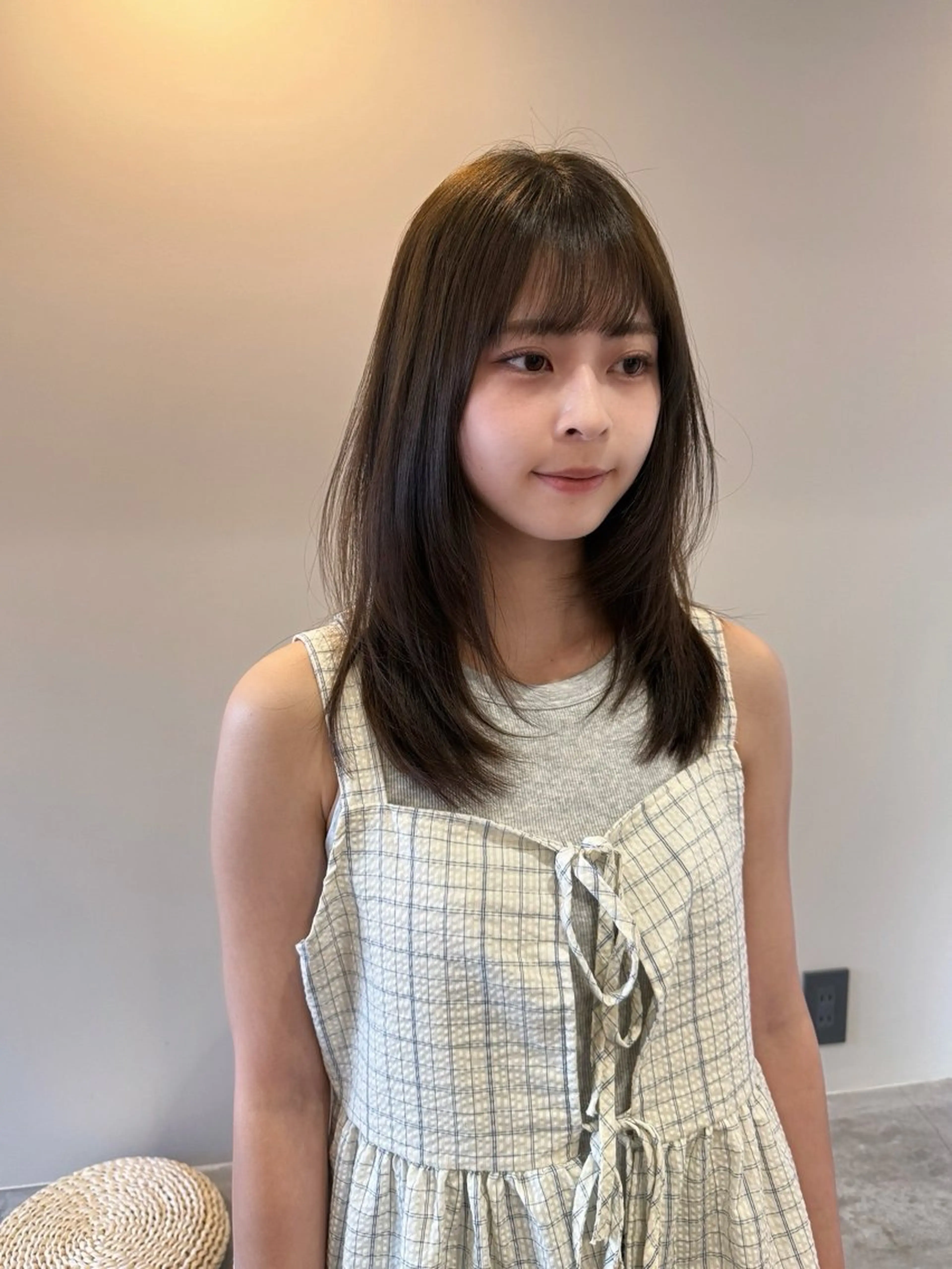 セミロング カラー ブリーチ 透明感カラー ブリーチなしカラー ヘアカラー トリートメント U too e’s 鎌倉🌿堀岡千紘のヘアスタイル