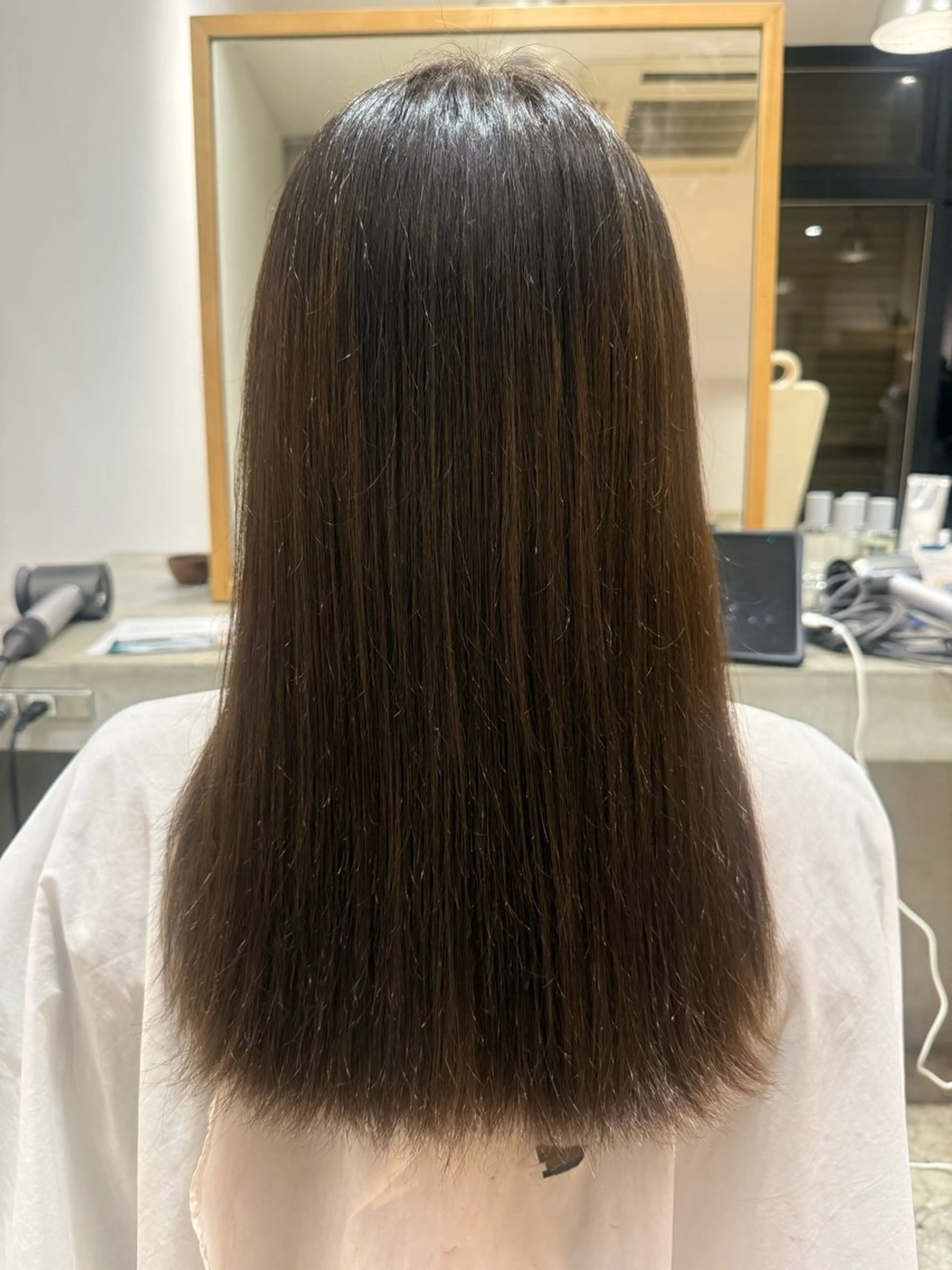 セミロング 縮毛矯正 NAVY 日 和のヘアスタイル