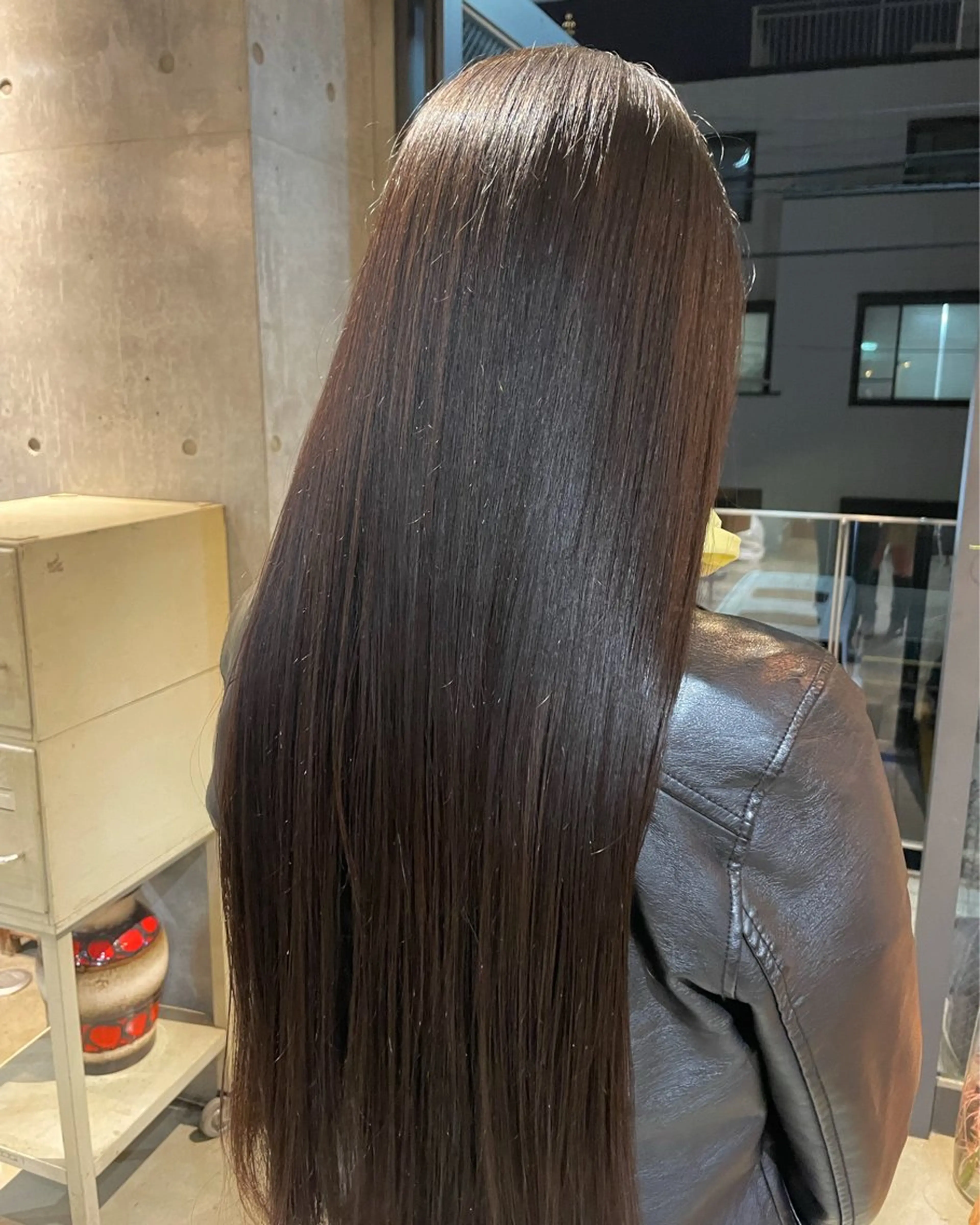 ロング トリートメント maina/透明感 ベージュ/ブラウンのヘアスタイル