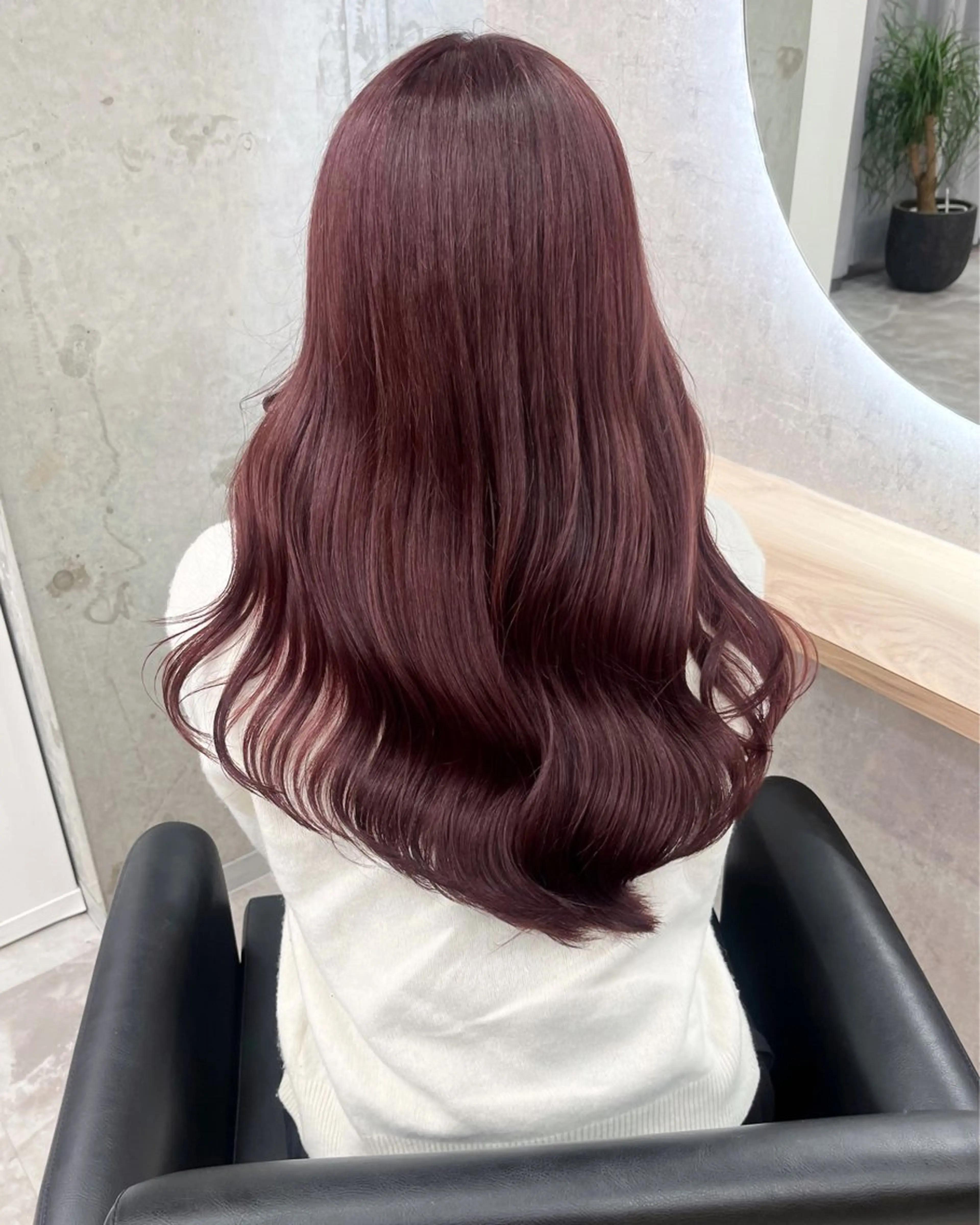 ロング カラー ブラウンカラー 🩷Yui🩷 大人可愛い艶カラーのヘアスタイル