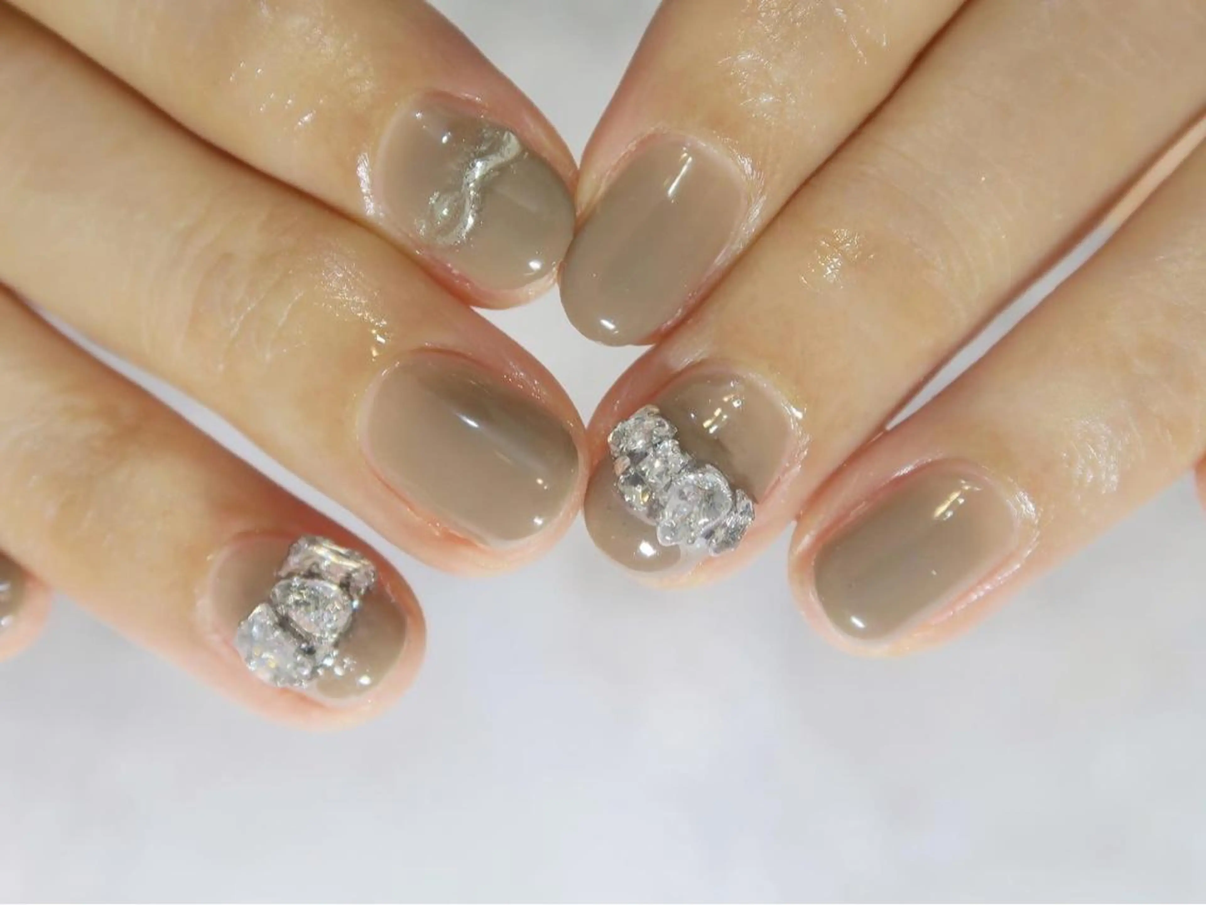 ネイル gloss nail 代々木上原のネイルデザイン