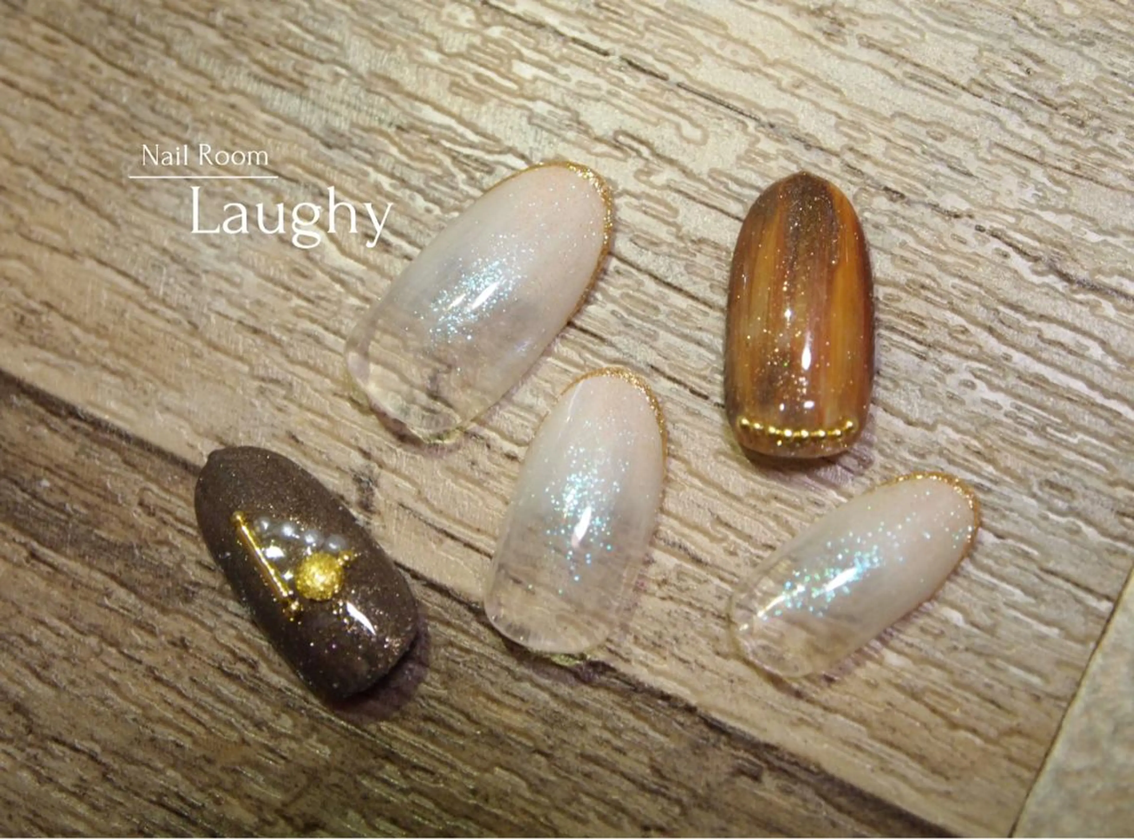 ネイル Nail Room Laughyのネイルデザイン