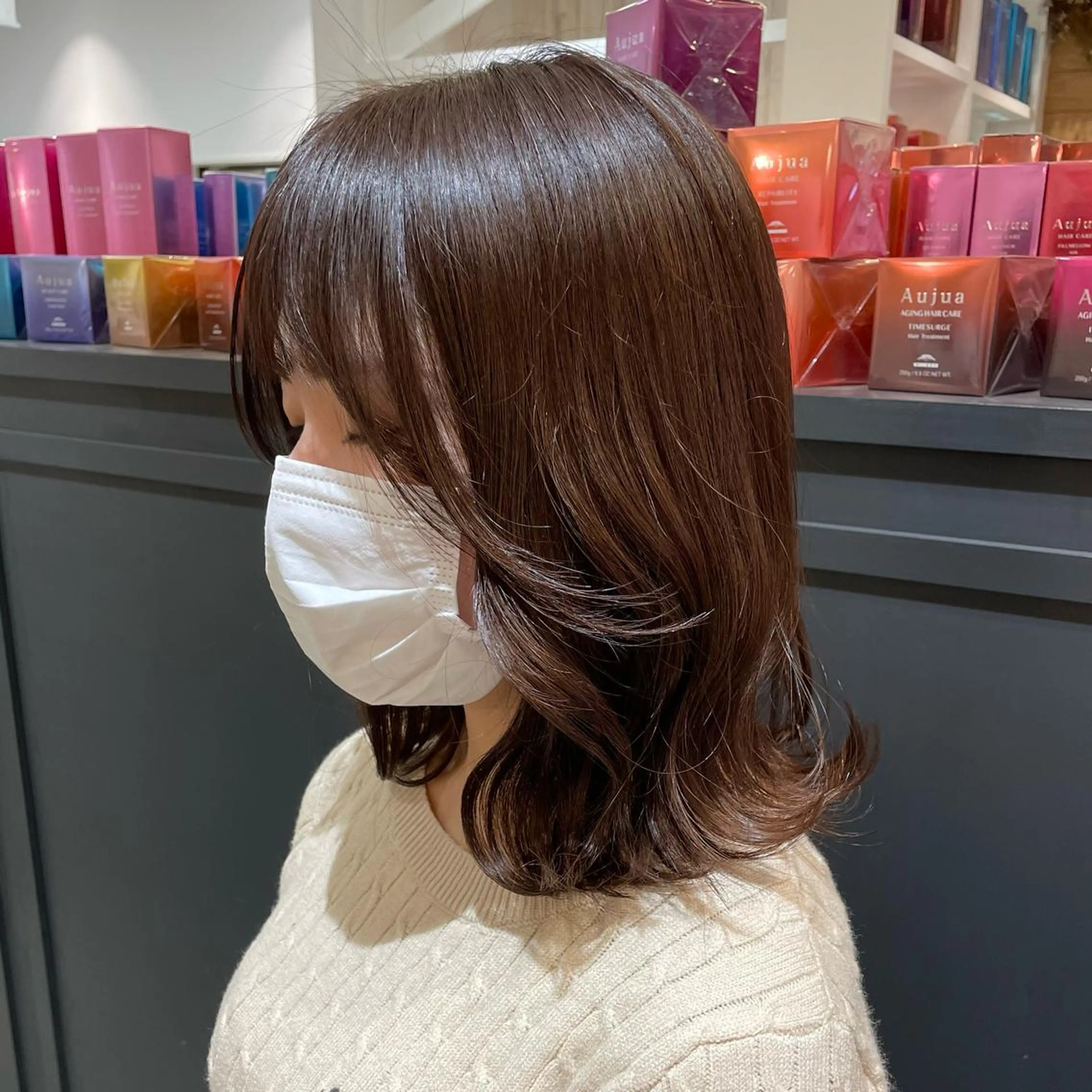 セミロング カラー 韓国風ヘア 細沼 葵のヘアスタイル