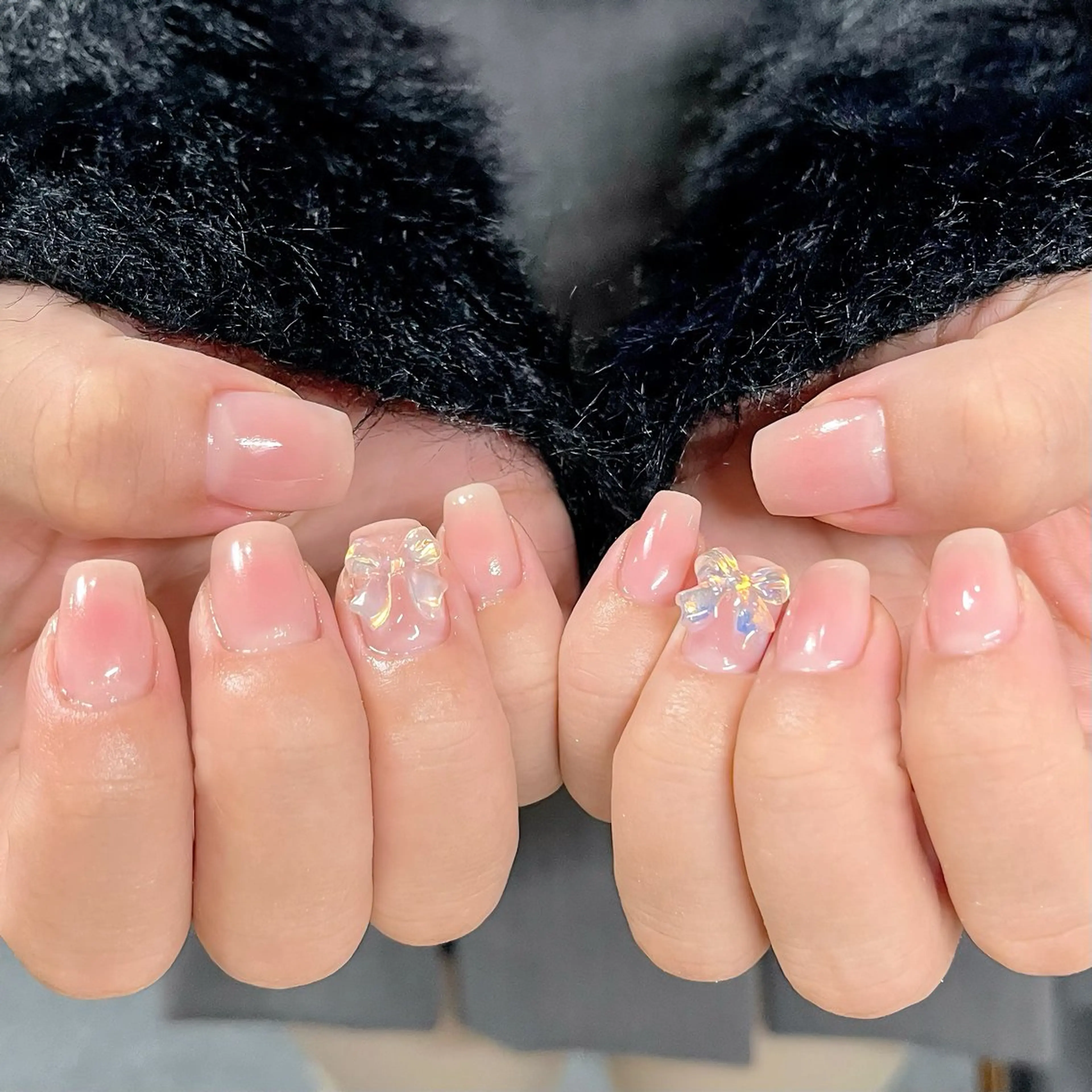 ネイル ハート ホログラムネイル ワンカラーネイル リボン バレンタイン ハンドネイル 🫧OPELIA NAIL渋谷🫧のネイルデザイン