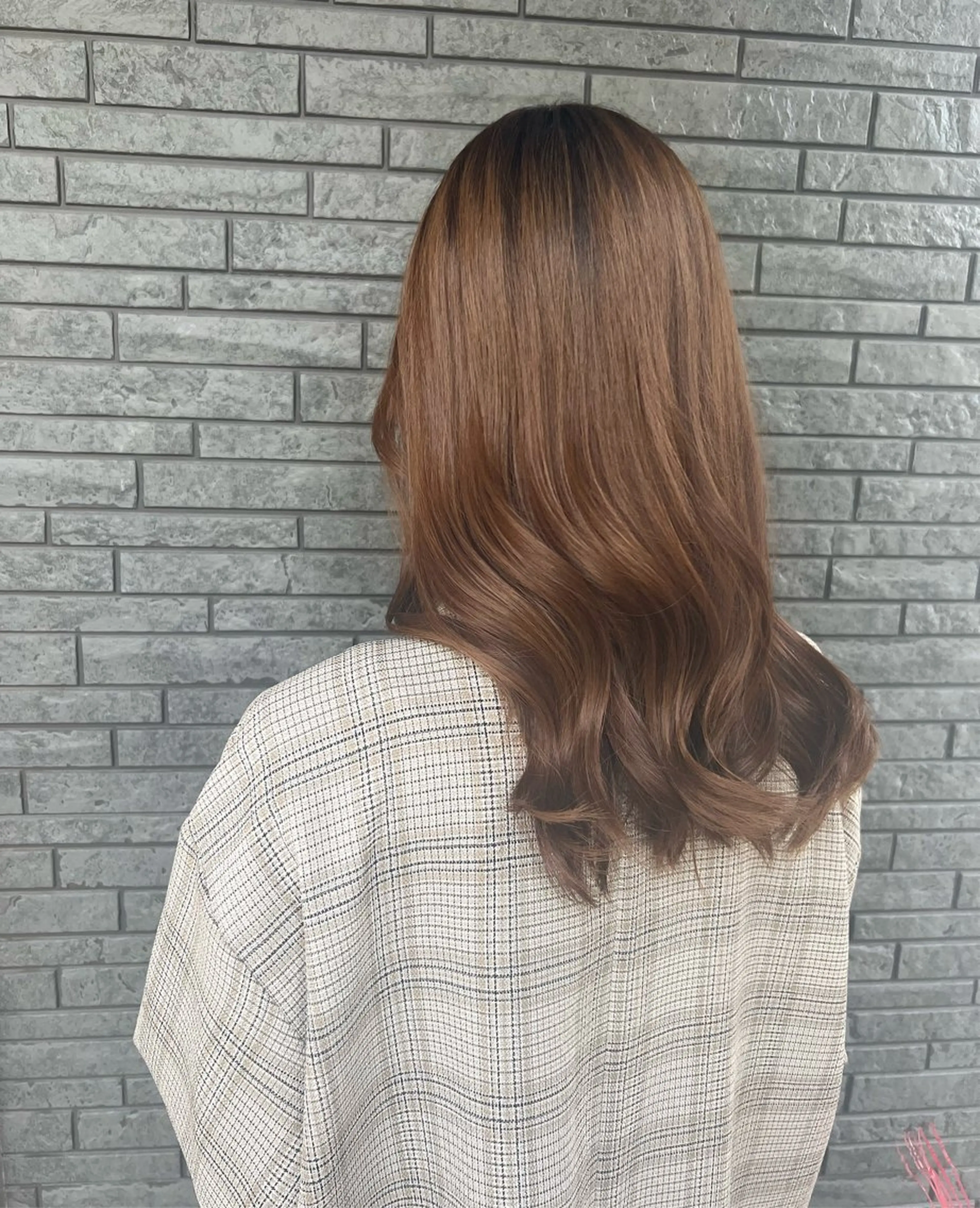 ロング カラー 坪井咲姫/ベージュ カラー/暖色カラーのヘアスタイル