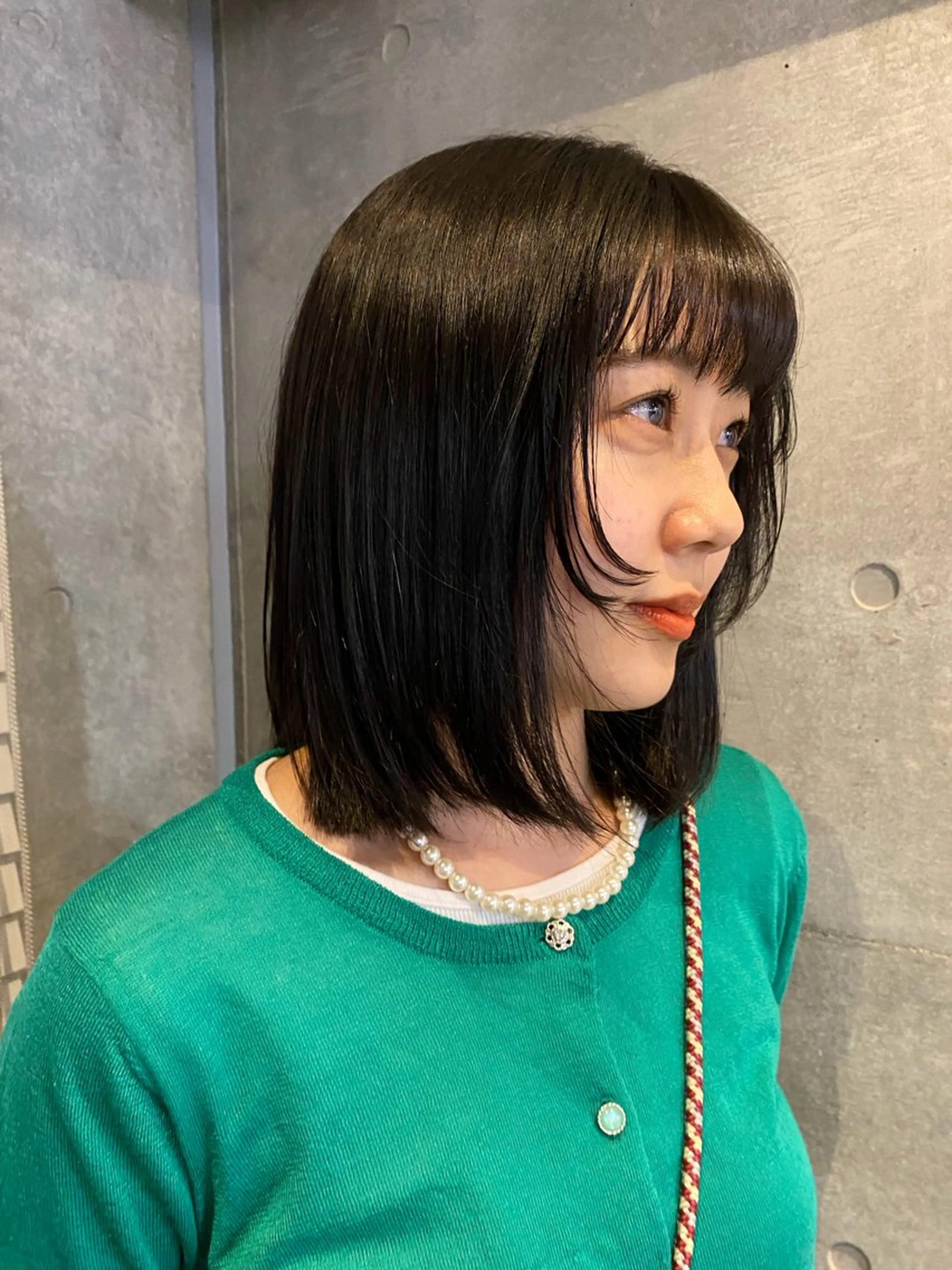 ミディアム カラー ヘアカラー 室谷 侑奈のヘアスタイル