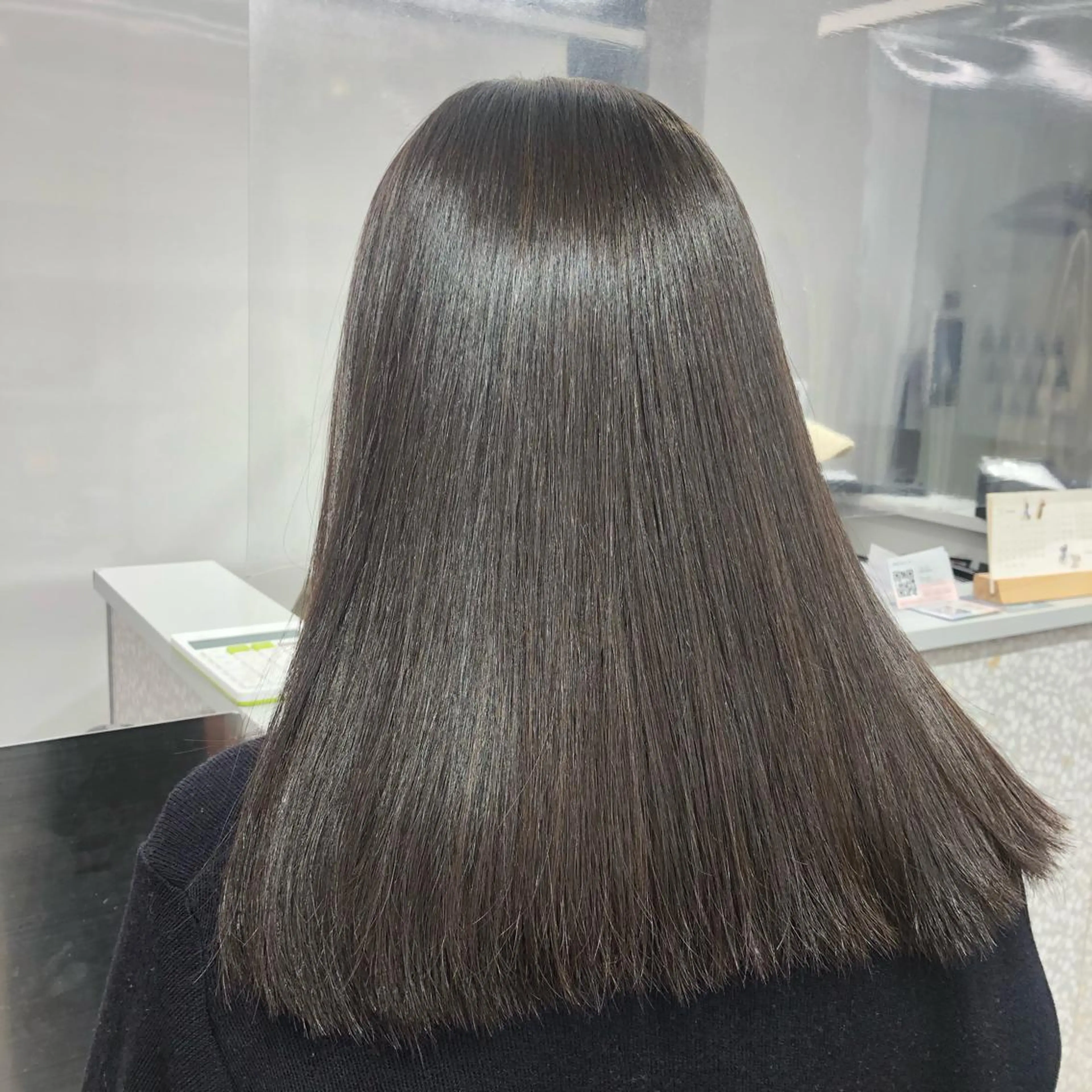 ミディアム 🖤🤍石川 アイリ🤍🖤のヘアスタイル