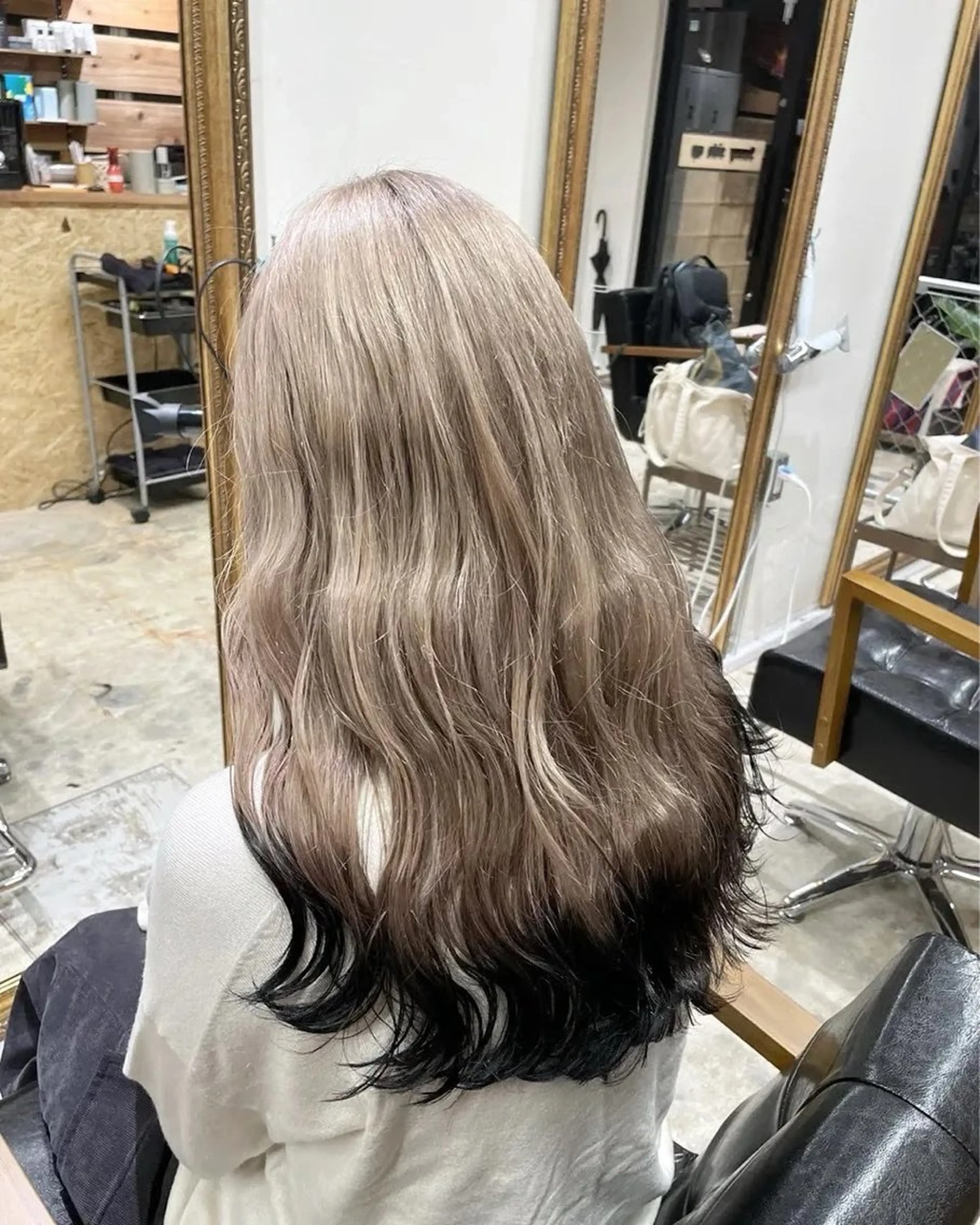 ロング カラー ヘアカラー トリートメント 飯島朋香 オリーブベージュ🌿のヘアスタイル