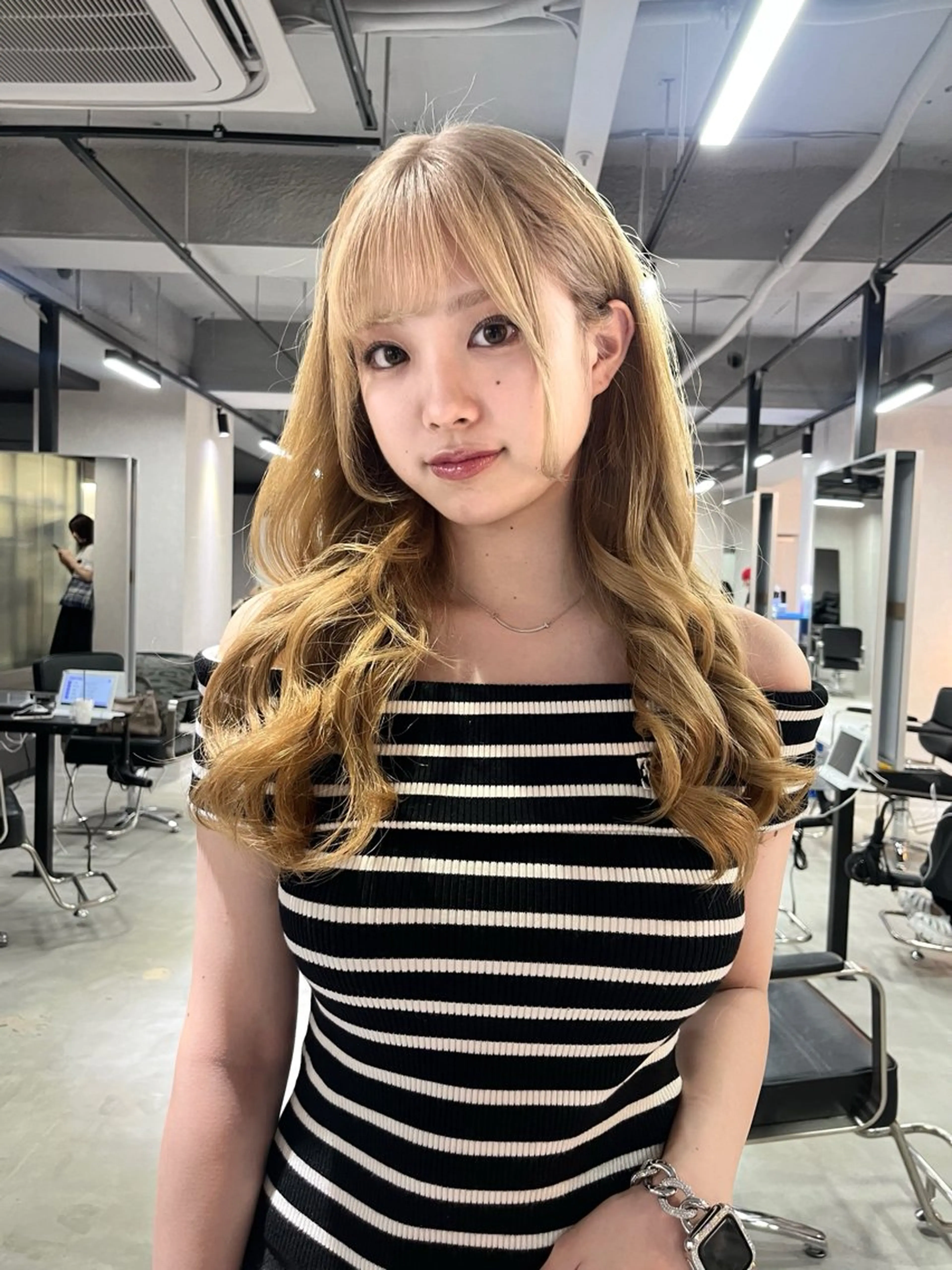 カラー ベージュカラー ミルクティーベージュ ヘアカラー 心斎橋/ブロンド/ ペールカラー/あみかのヘアスタイル