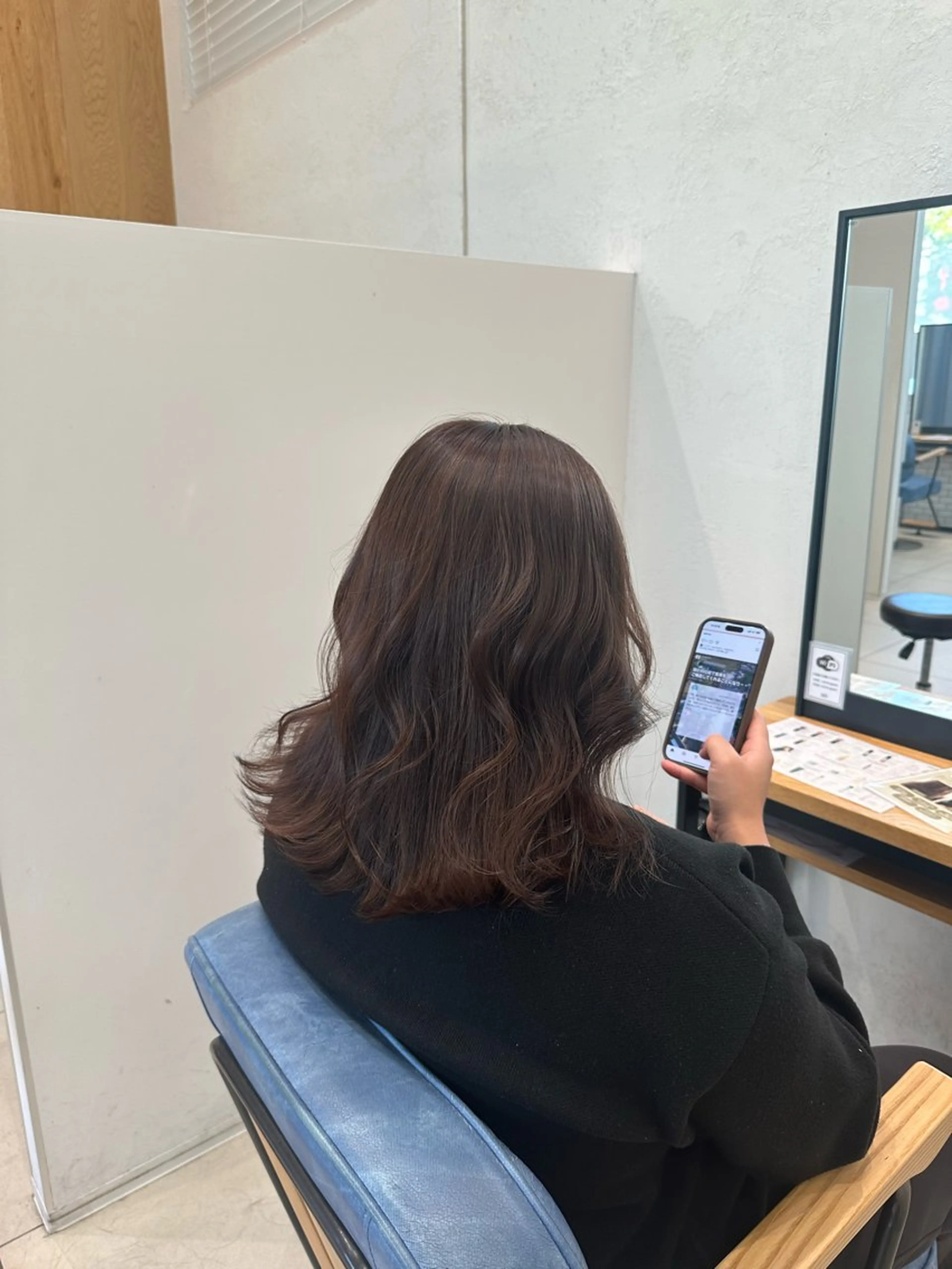 ミディアム カット ヘアカラー 平井 真由のヘアスタイル