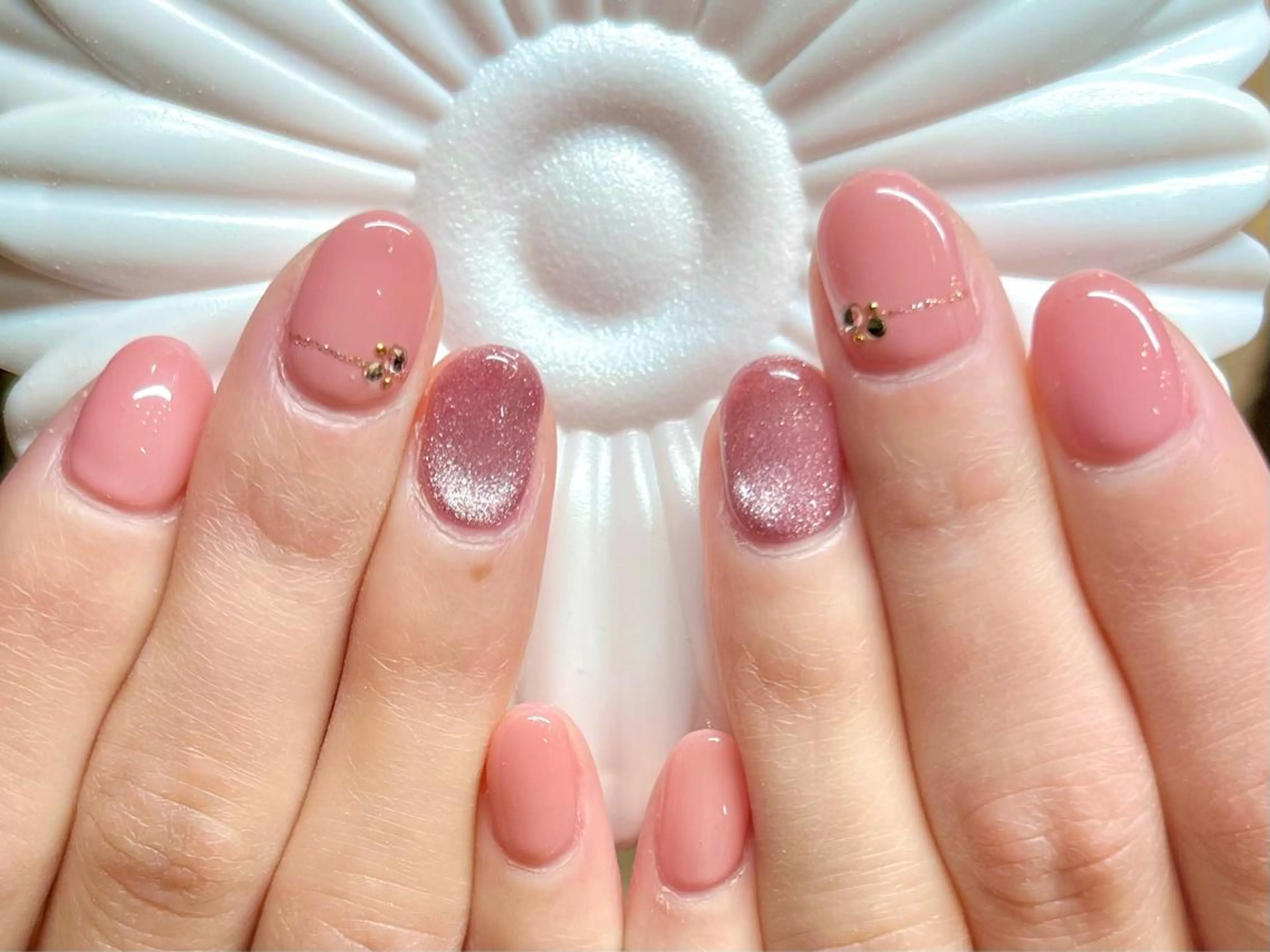 ショート カラー ネイル アートネイル オフィスネイル ワンカラーネイル ショートネイル ネイルサロン リリーブランシュ所属・森 瑞紀のネイルデザイン