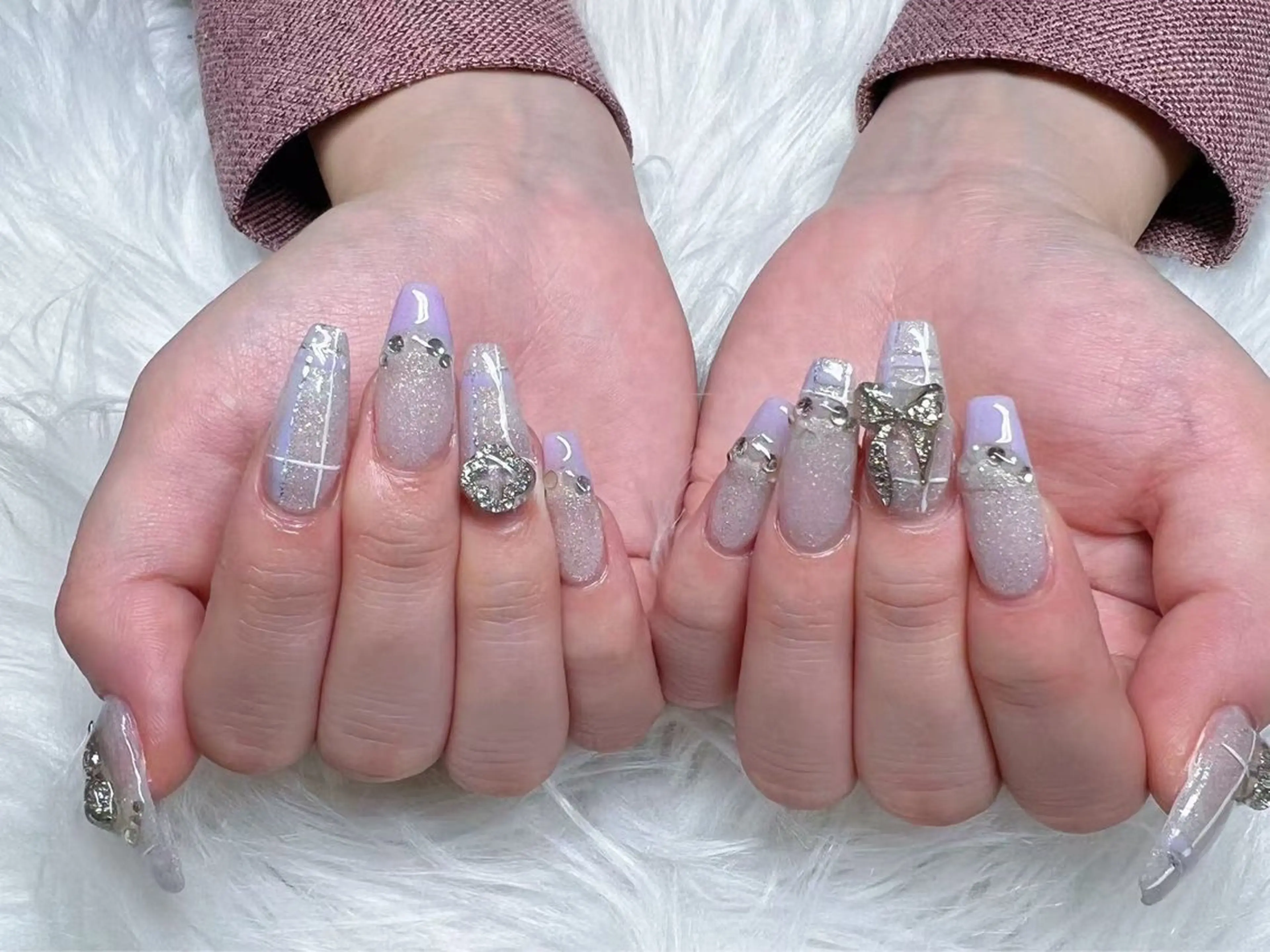 ネイル H’ami nailsalon 新大久保店所属・リサ 長さだし✨のネイルデザイン