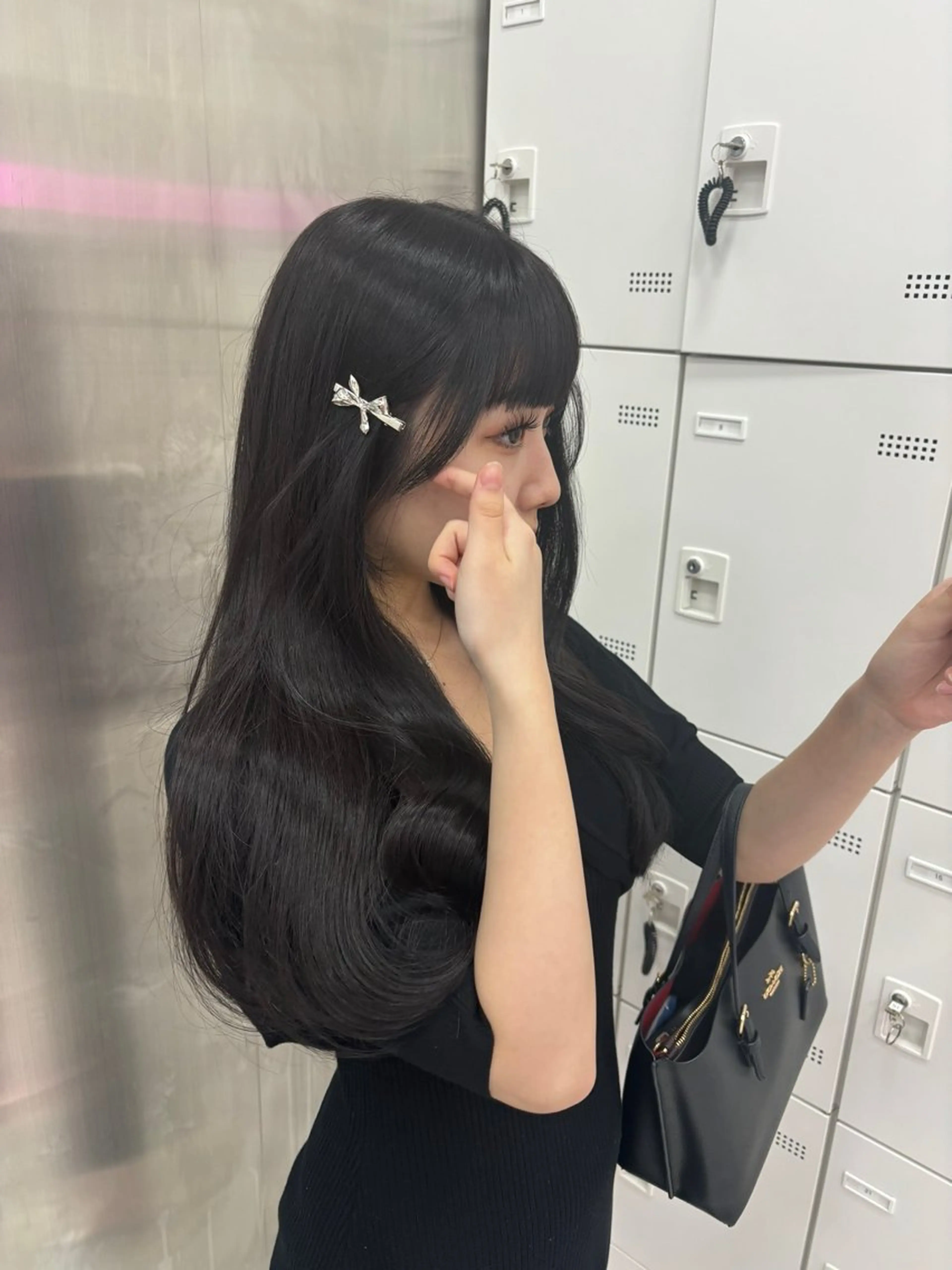 ロング カラー カット ヘアカラー トリートメント ヘッドスパ ヘアセット 韓国レイヤー ハッシュカットのヘアスタイル