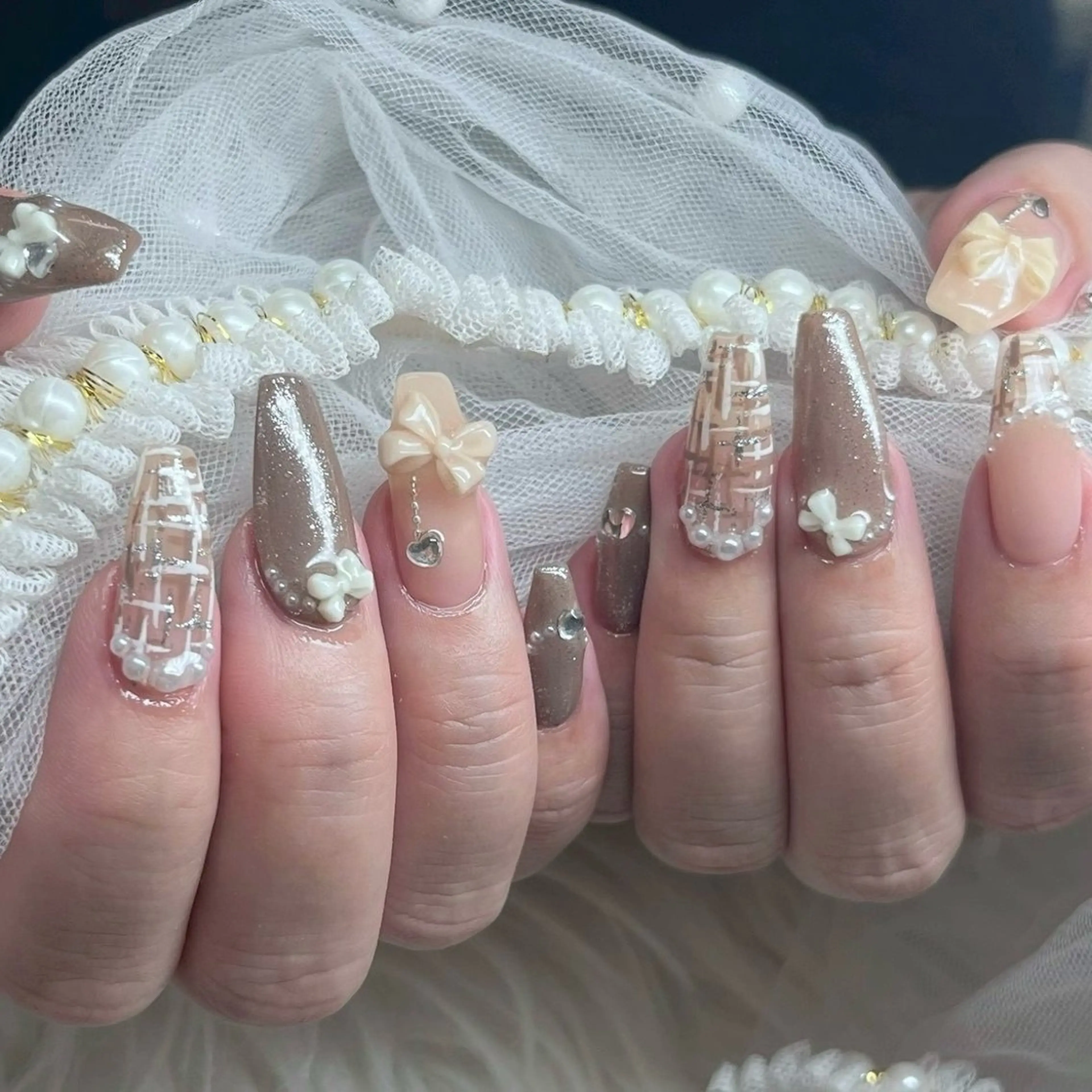 ネイル ツイードネイル 冬ネイル クリスマス ハンドネイル Nail lieNのネイルデザイン