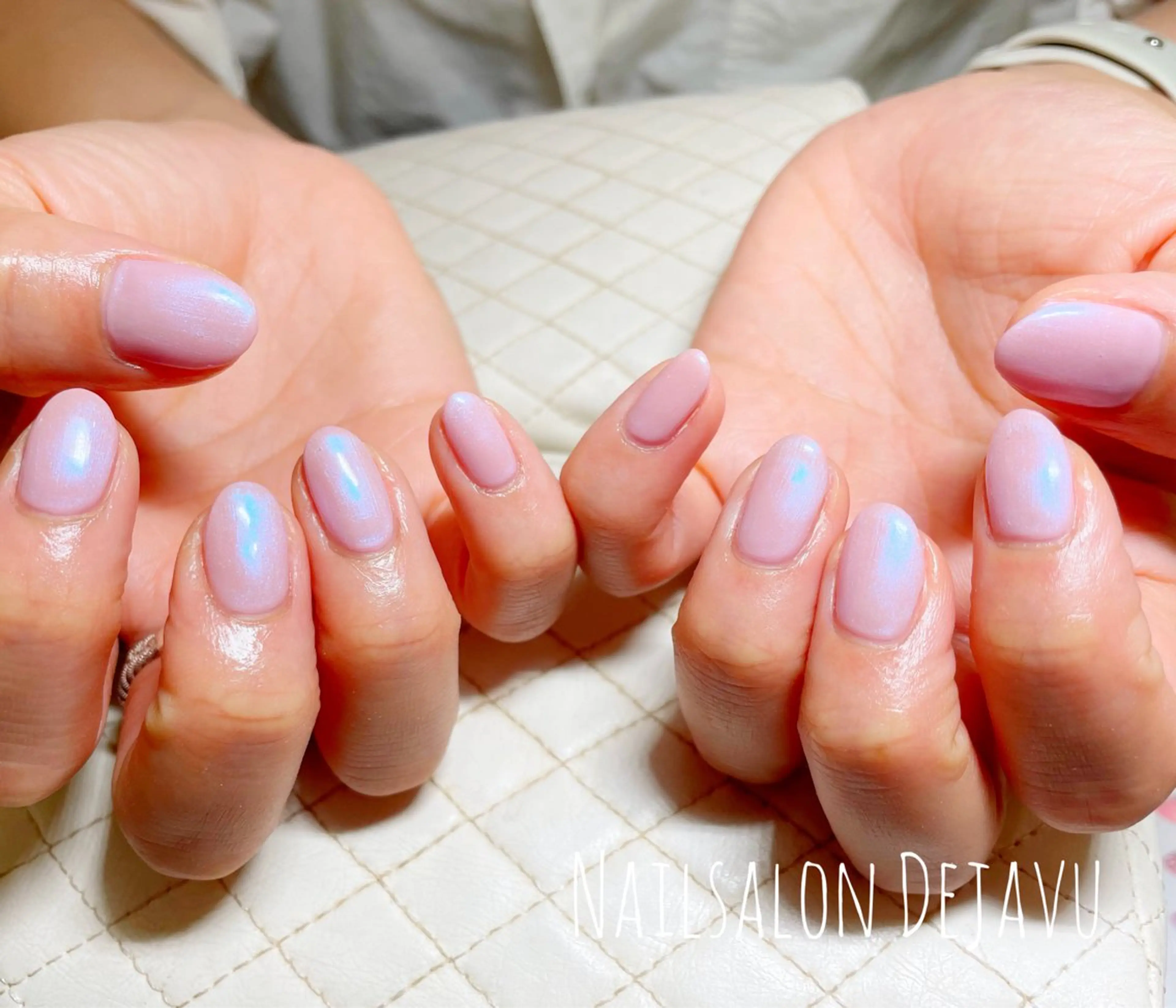 ネイル オーロラネイル ブルー ピンク ハンドネイル Dejavu所属・Nail salon Dejavu 🌿のネイルデザイン