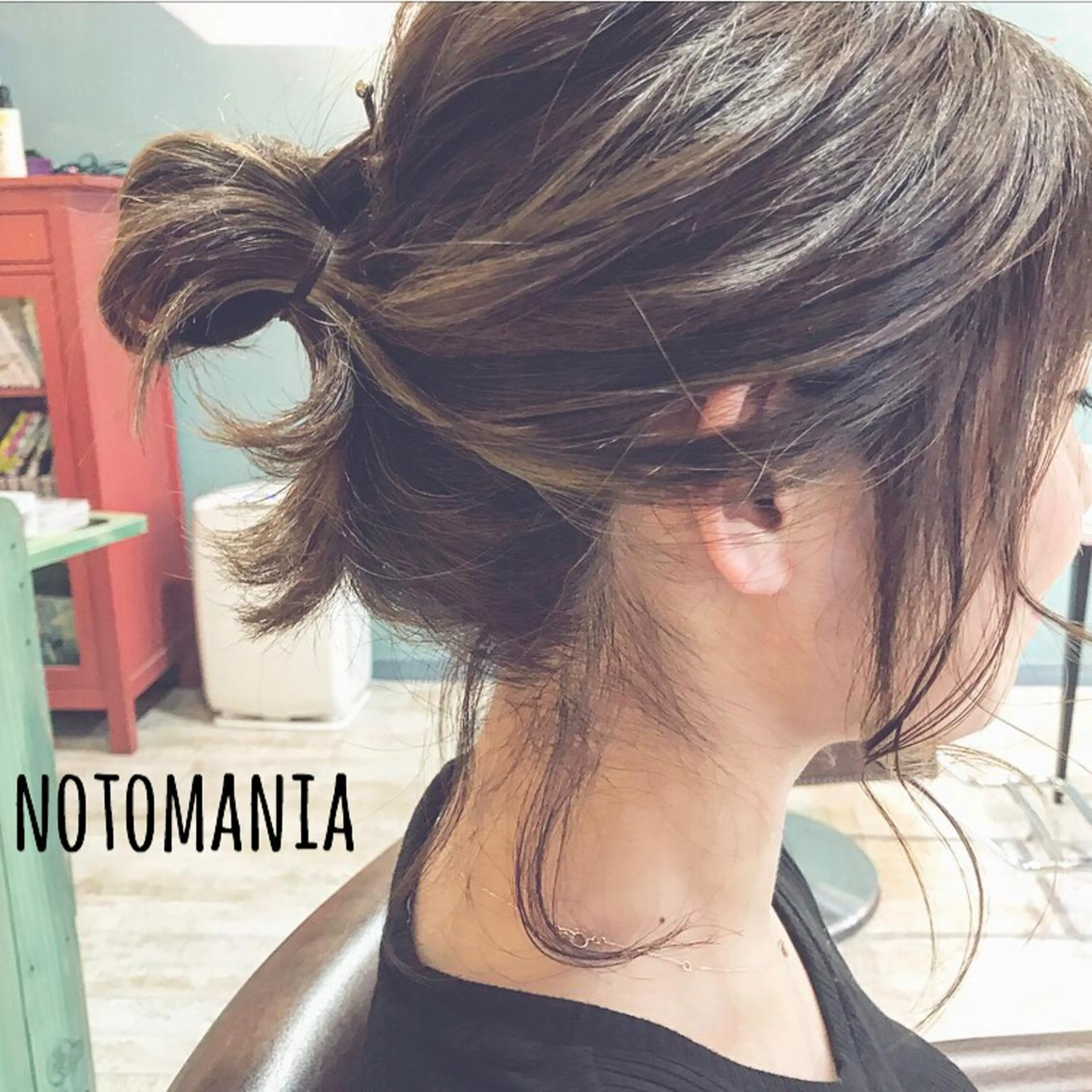 ミディアム カラー ヘアアレンジ インナーカラー イシハラ アズサのヘアスタイル