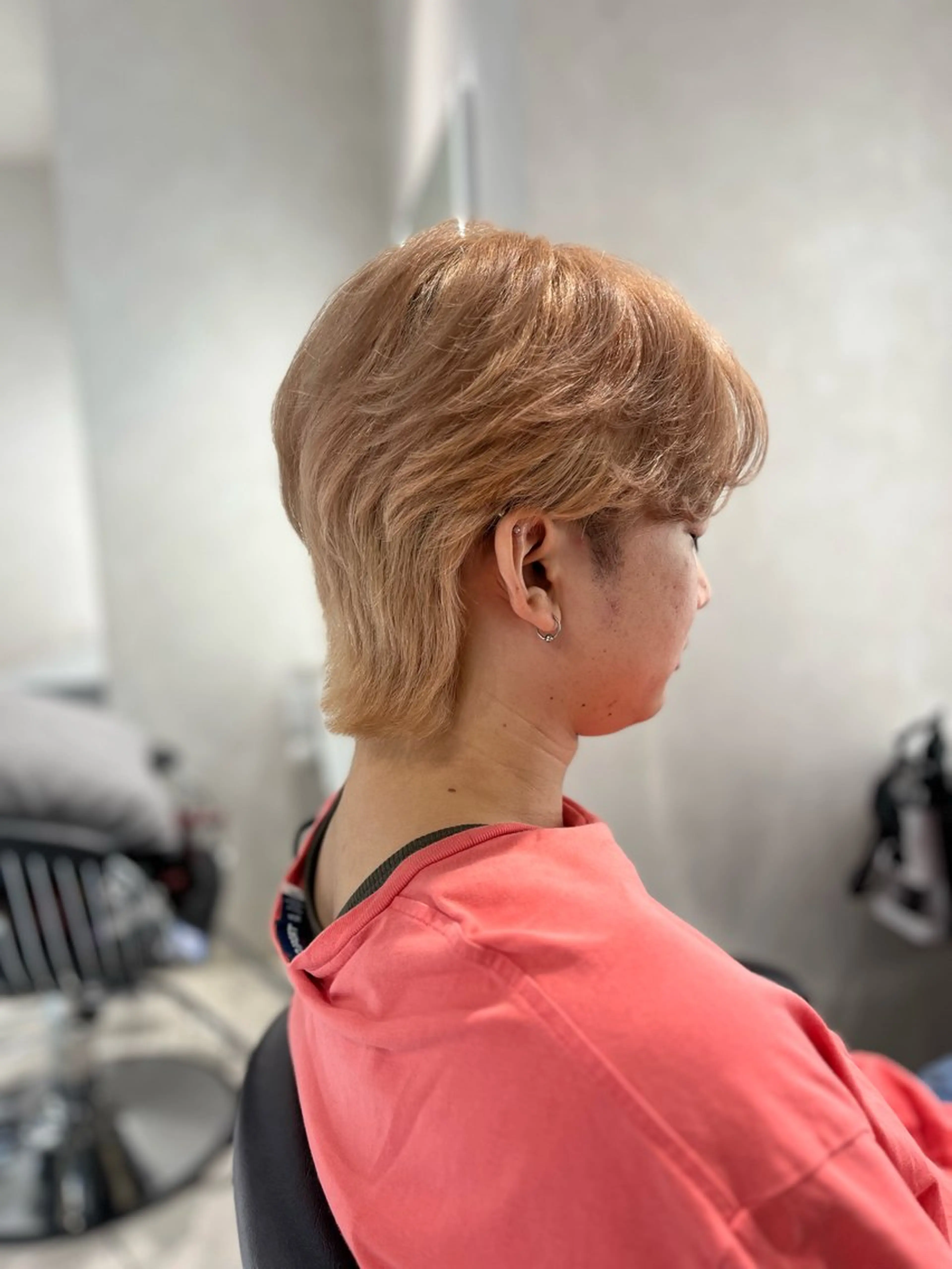 カラー メンズ カット ヘアカラー 韓国メンズ特化 ダウン・毛流れパーマのヘアスタイル