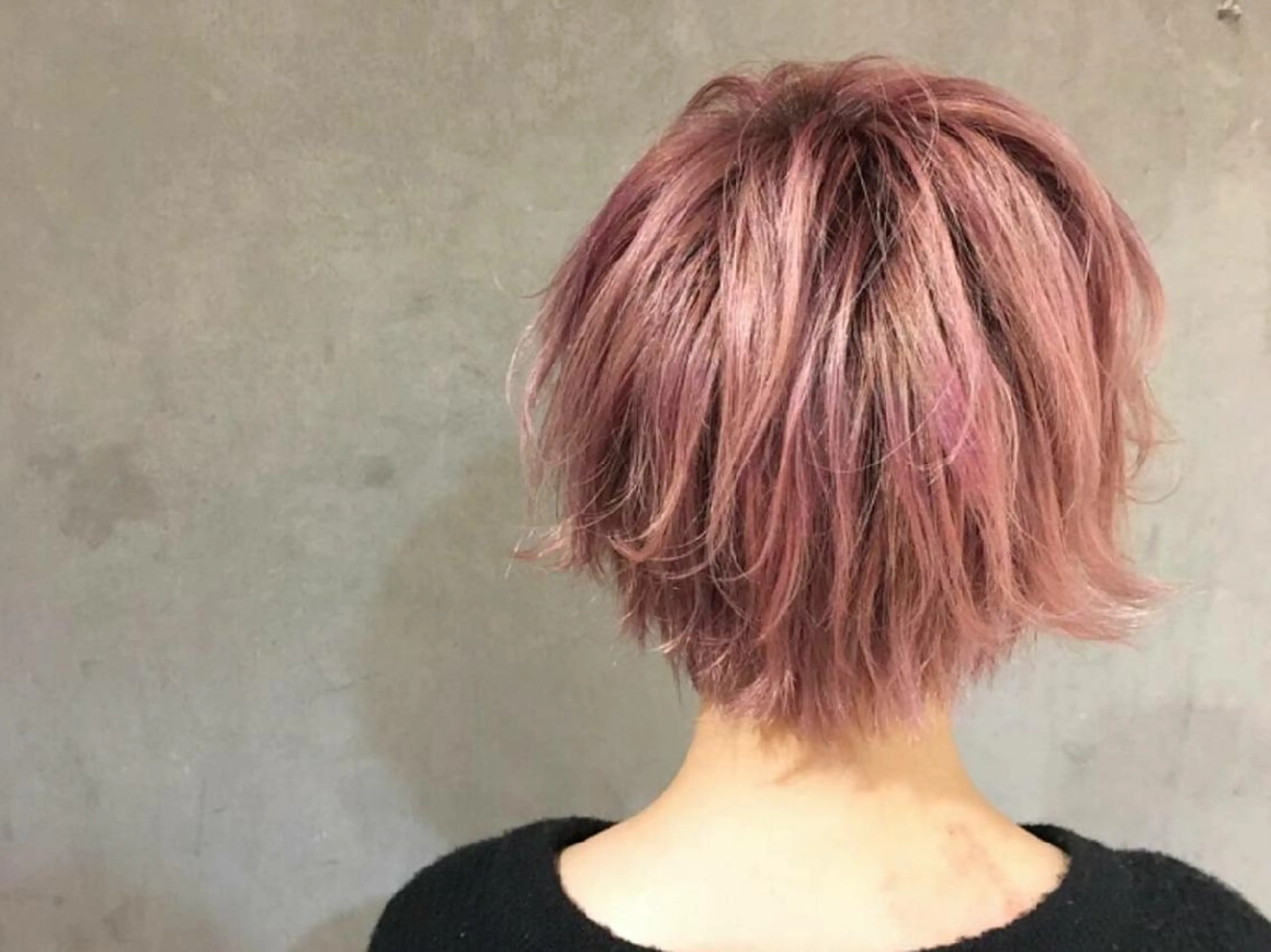 ショート カラー ブリーチ ハイトーンカラー ピンクカラー coii コイ【原宿/表参道】のヘアスタイル