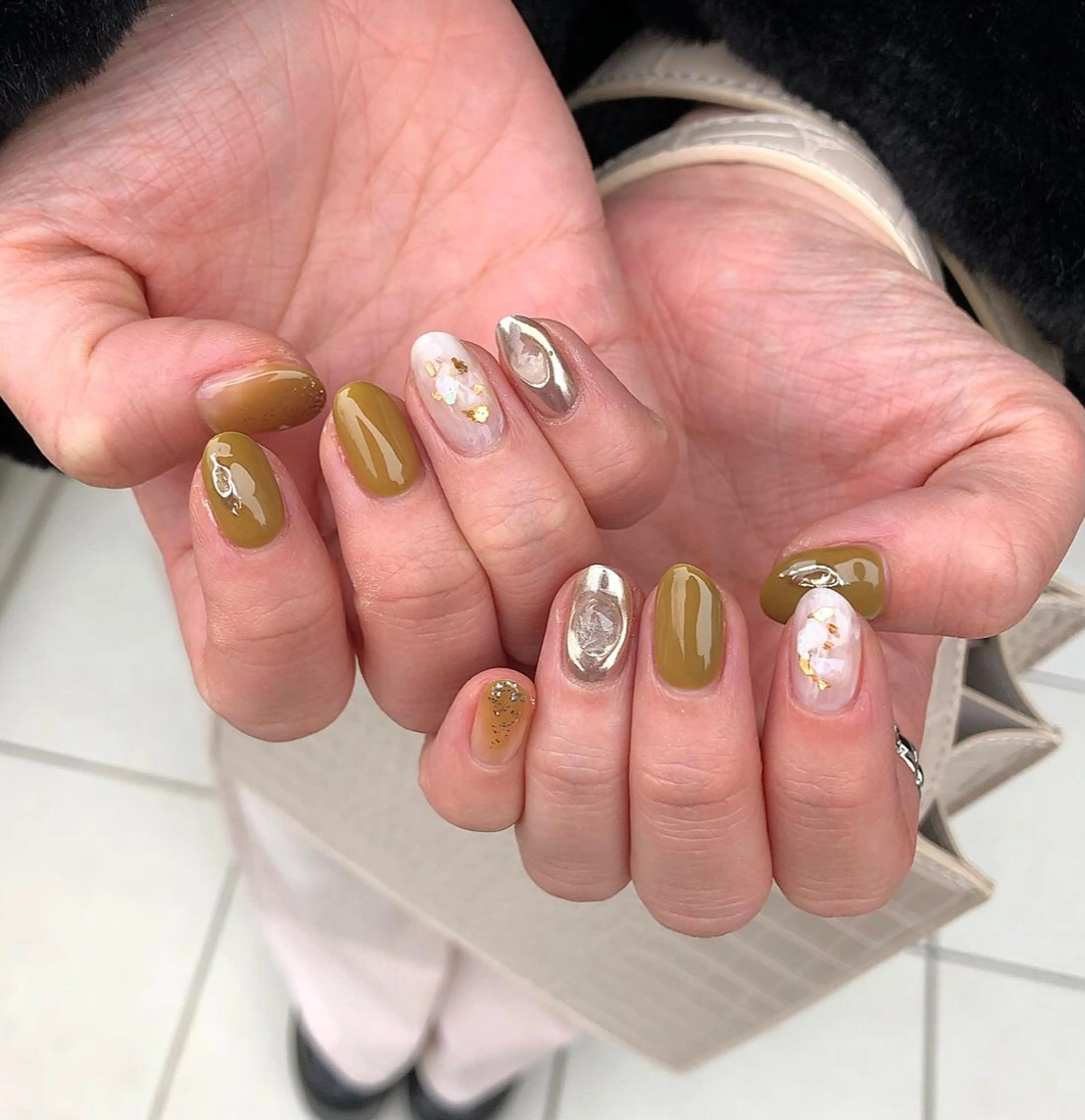 ネイル ハンドネイル émus nail Mamiのネイルデザイン