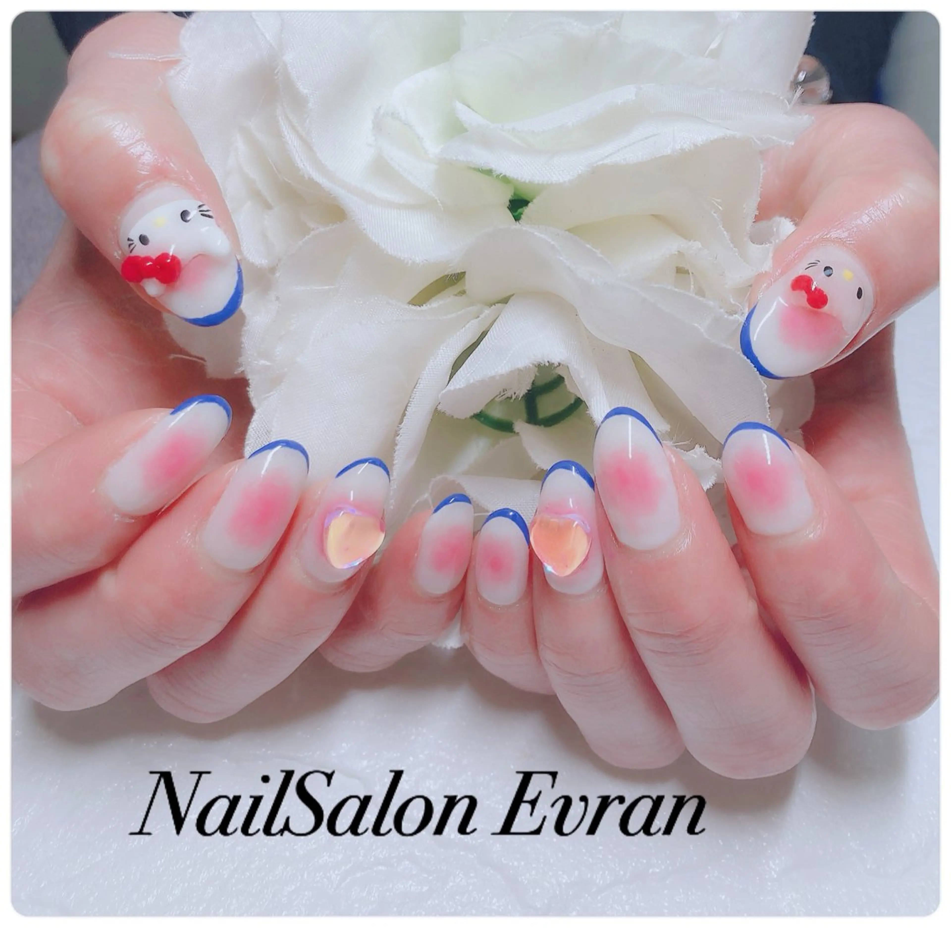 ネイル アートネイル フレンチネイル マグネットネイル 持ち込み ニュアンスネイル Nail salon Evranのネイルデザイン